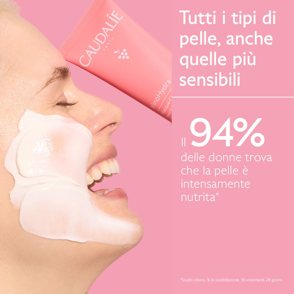 Donna con maschera sul viso. Testo: Per tutti i tipi di pelle, anche sensibili. Il 94% trova la pelle nutrita.