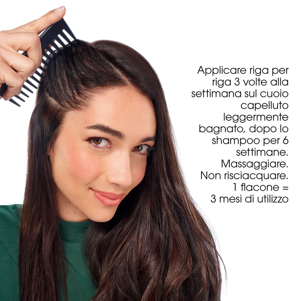 Donna con capelli e pettine. Testo: Applicare 3 volte a settimana sul cuoio capelluto umido. 1 flacone = 3 mesi.