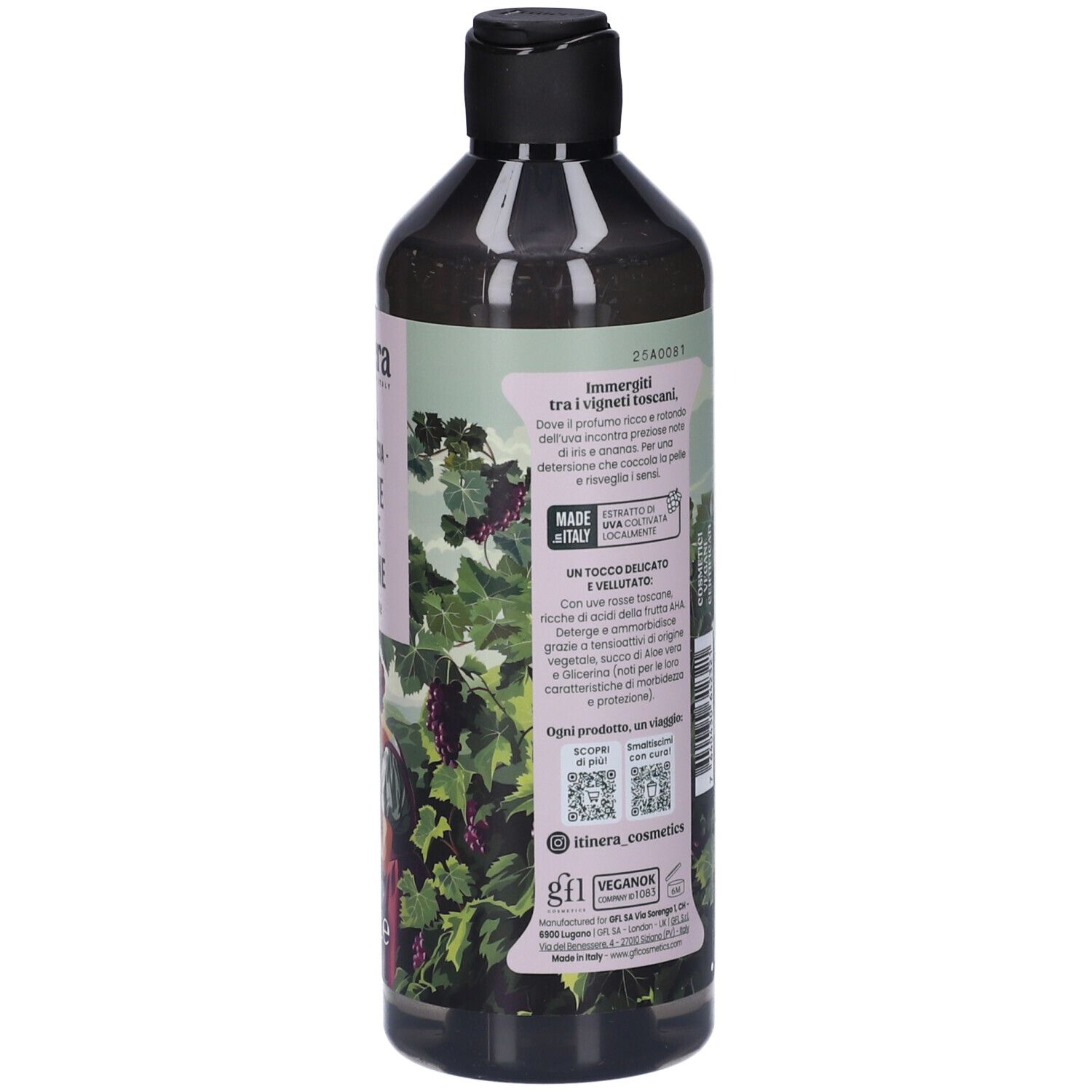 Flacone di bagnodoccia con tappo nero. Etichetta con illustrazione di uva e testo. Made in Italy.