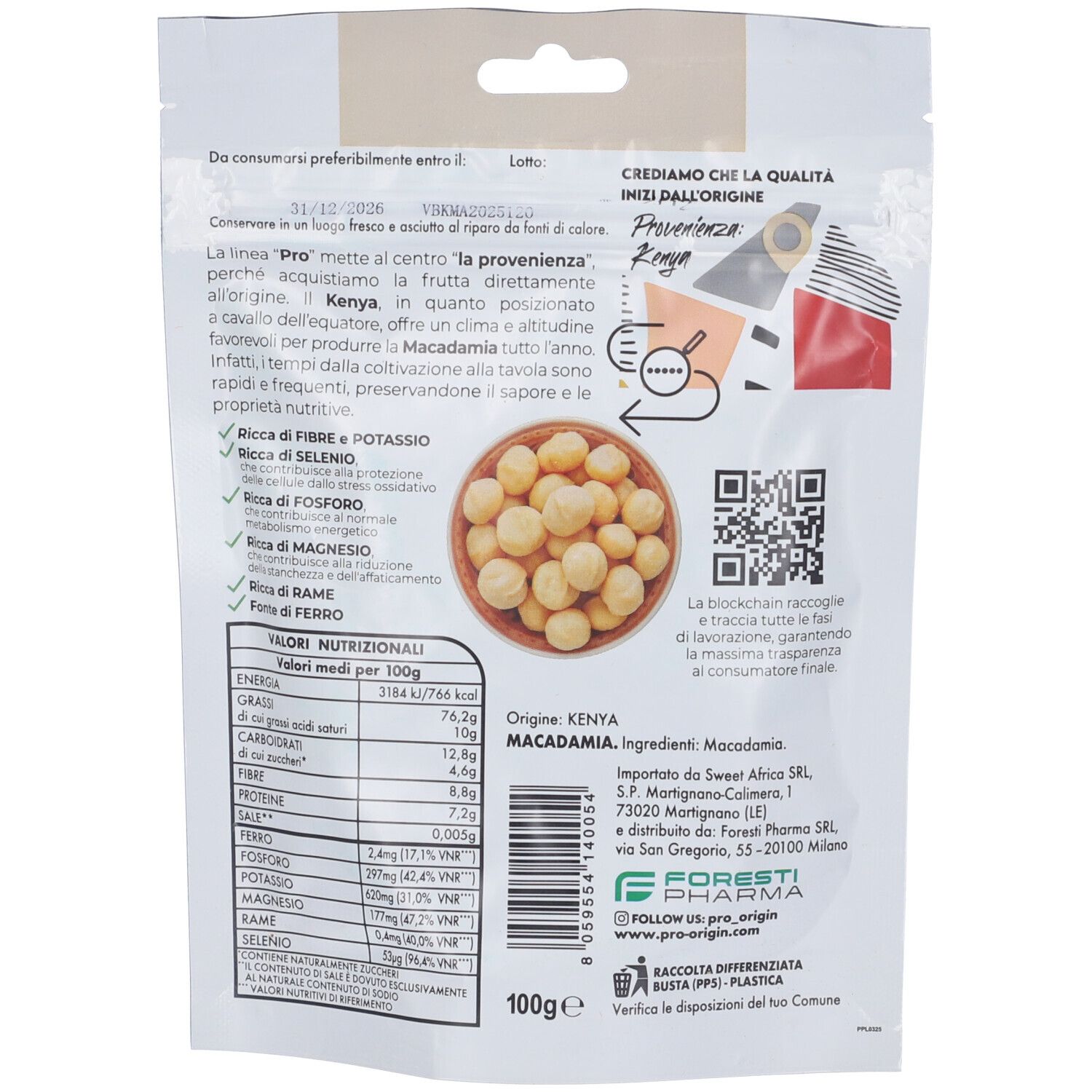 Retro della confezione. Testo: PRO, Macadamia, informazioni nutrizionali, 100g.