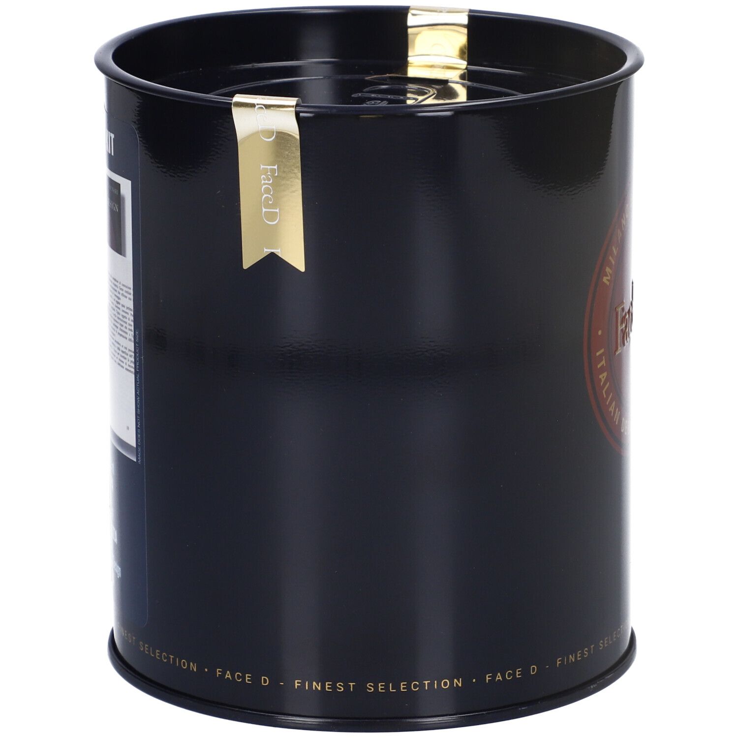 Scatola nera con stampa. Adesivo dorato con logo Face D. Scritto: Reading Hydra Kit.