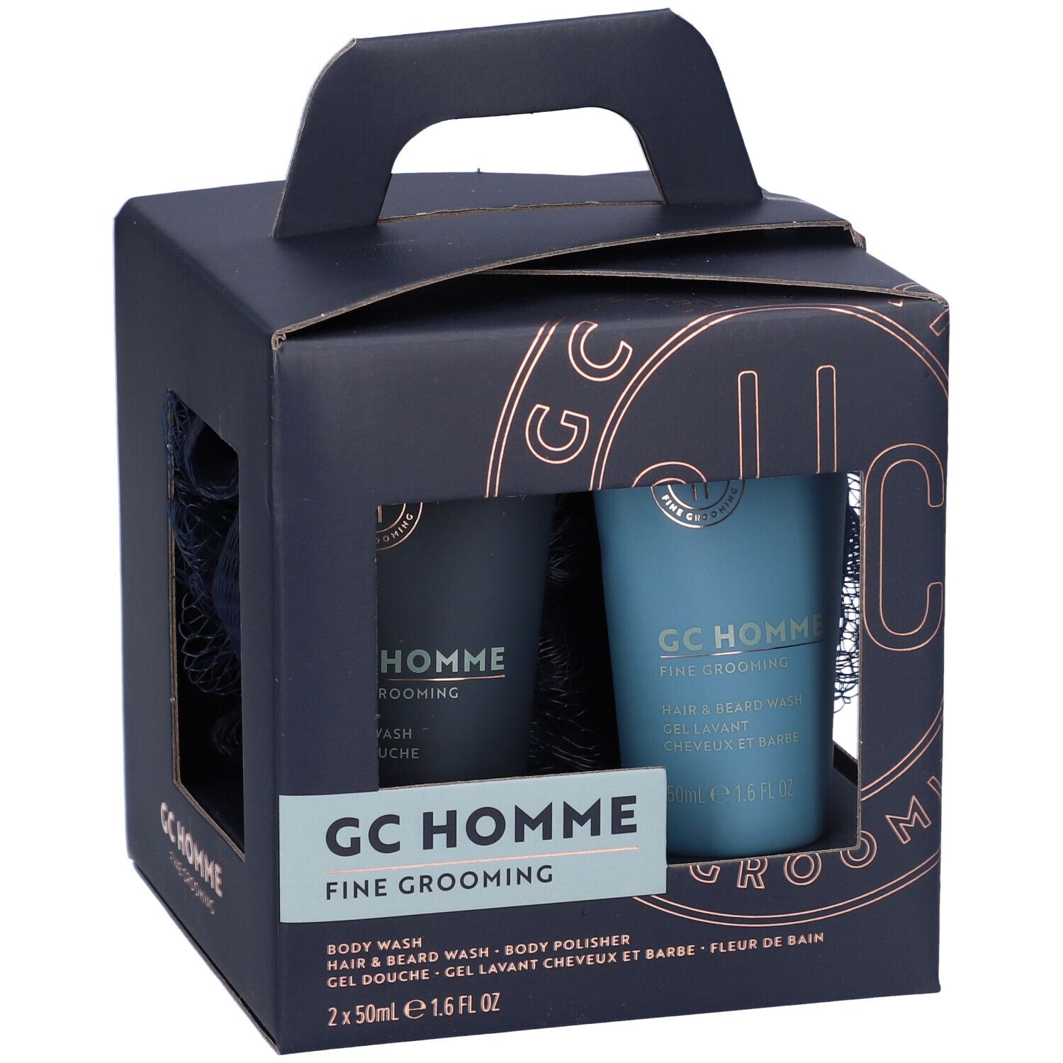 Set regalo con due flaconi e una spugna in una scatola. Testo: GC Homme Fine Grooming.