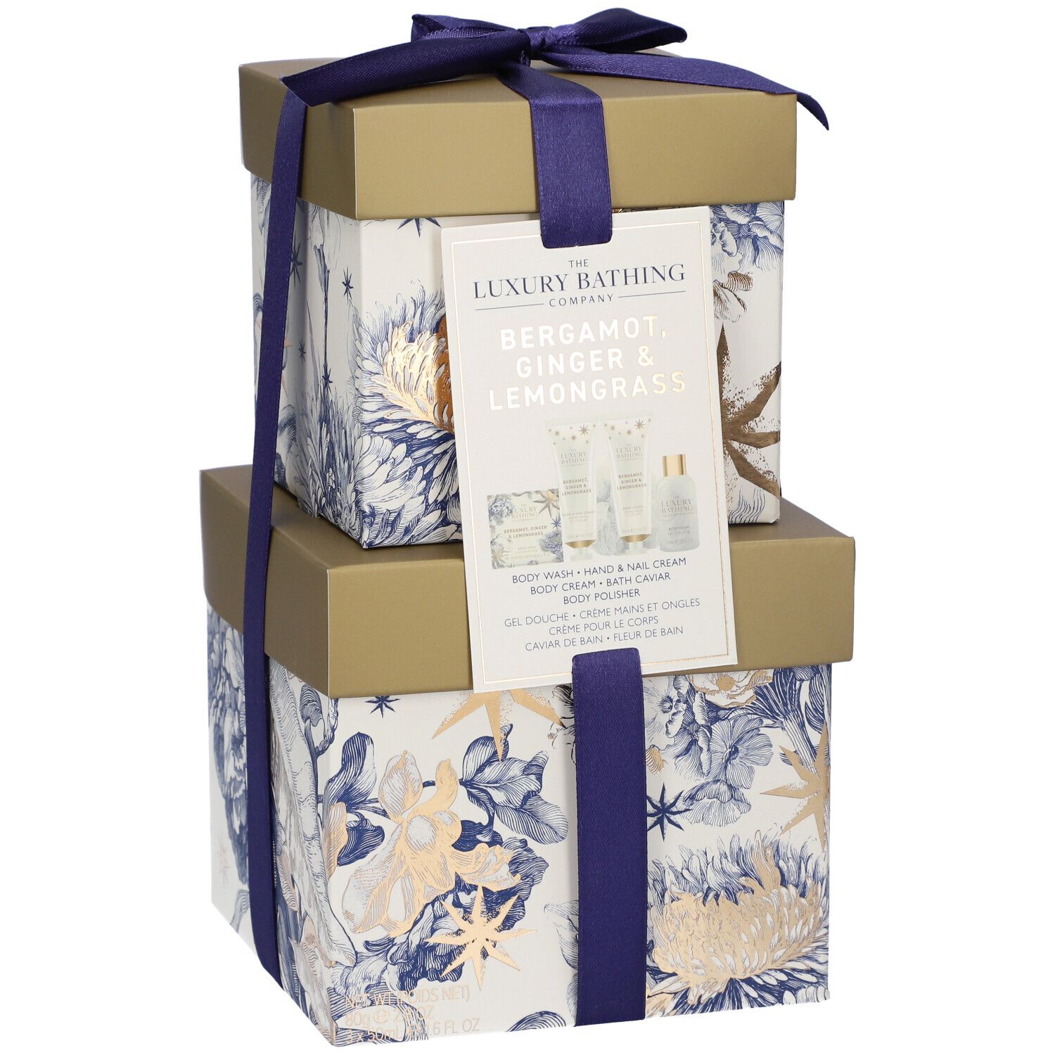 Due scatole regalo quadrate con motivi floreali blu e oro. Fiocco viola. Informazioni sul prodotto sull'etichetta.