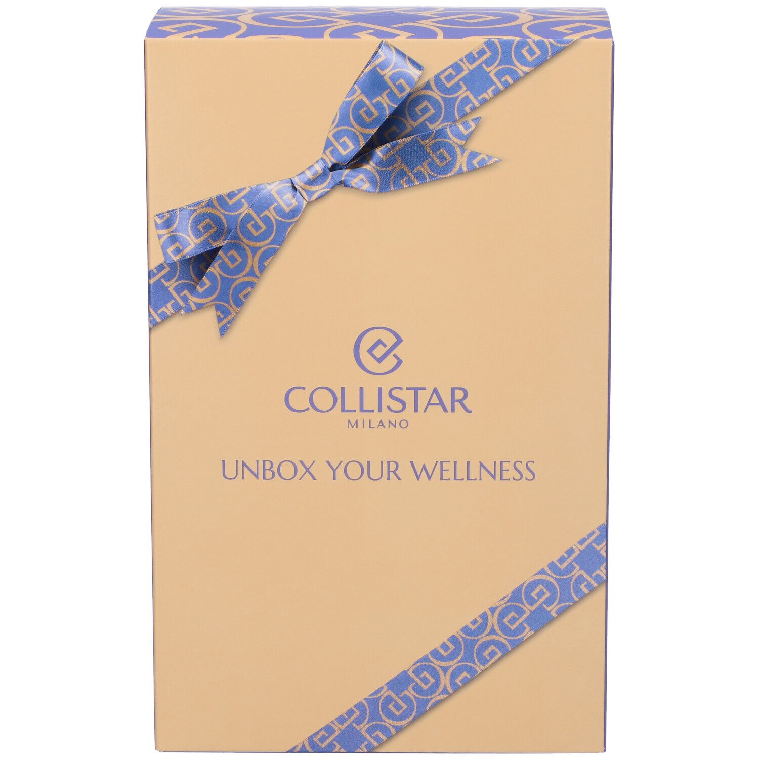 Confezione regalo con fiocco. Marchio Collistar, scritta: Unbox Your Wellness. Design beige e blu.