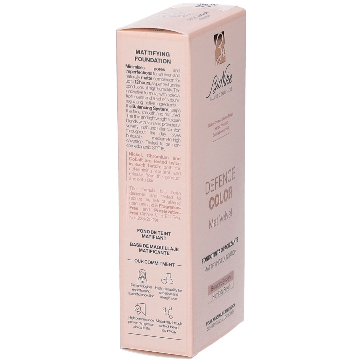 Bionike Defence Color Mat Velvet Fondotinta Opacizzante 01 Ivory. Confezione rosa. Testo con informazioni sul prodotto.