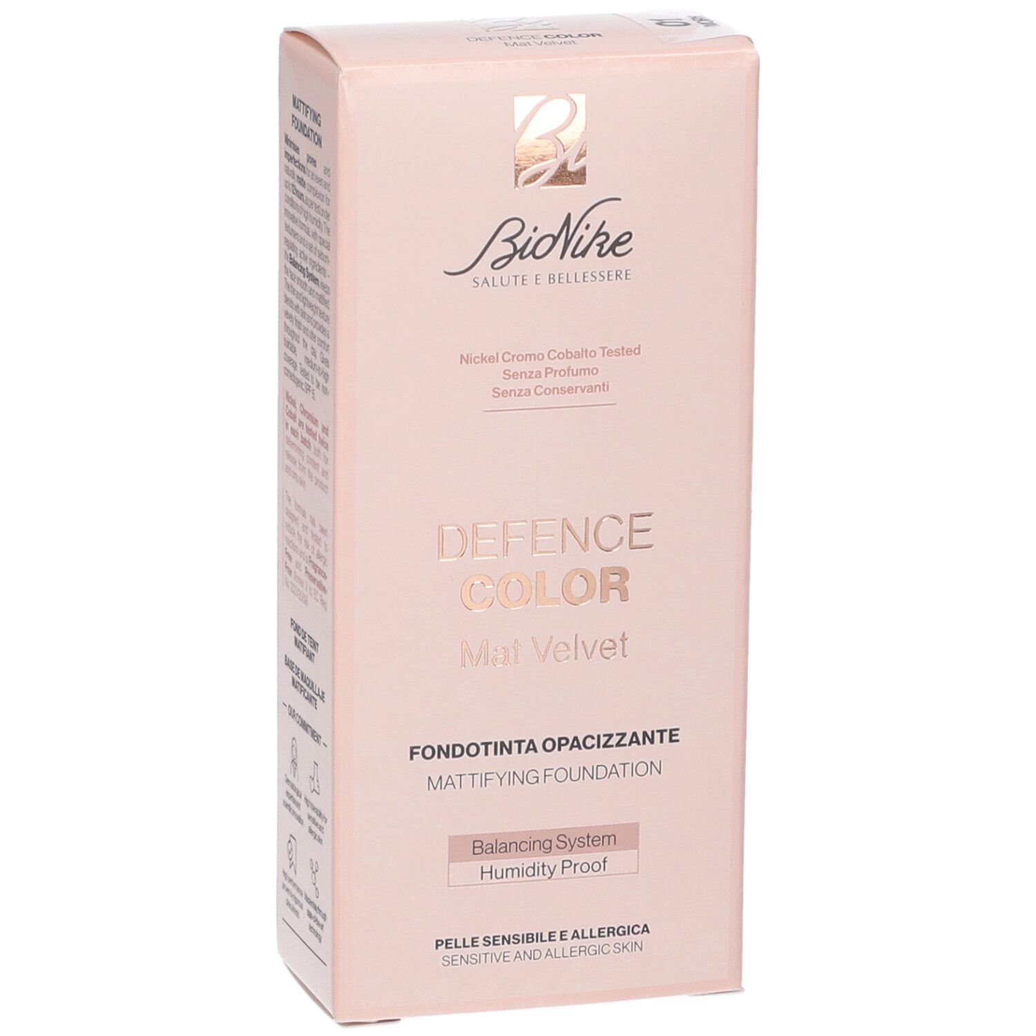 Bionike Defence Color Mat Velvet Fondotinta Opacizzante 01 Ivory. Confezione rosa. Marchio e nome del prodotto ben visibili.