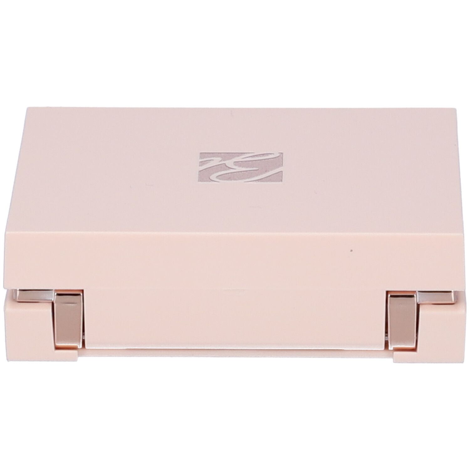 Una custodia cosmetica chiusa, color rosa pallido, con un logo argentato sul coperchio e cerniere argentate.