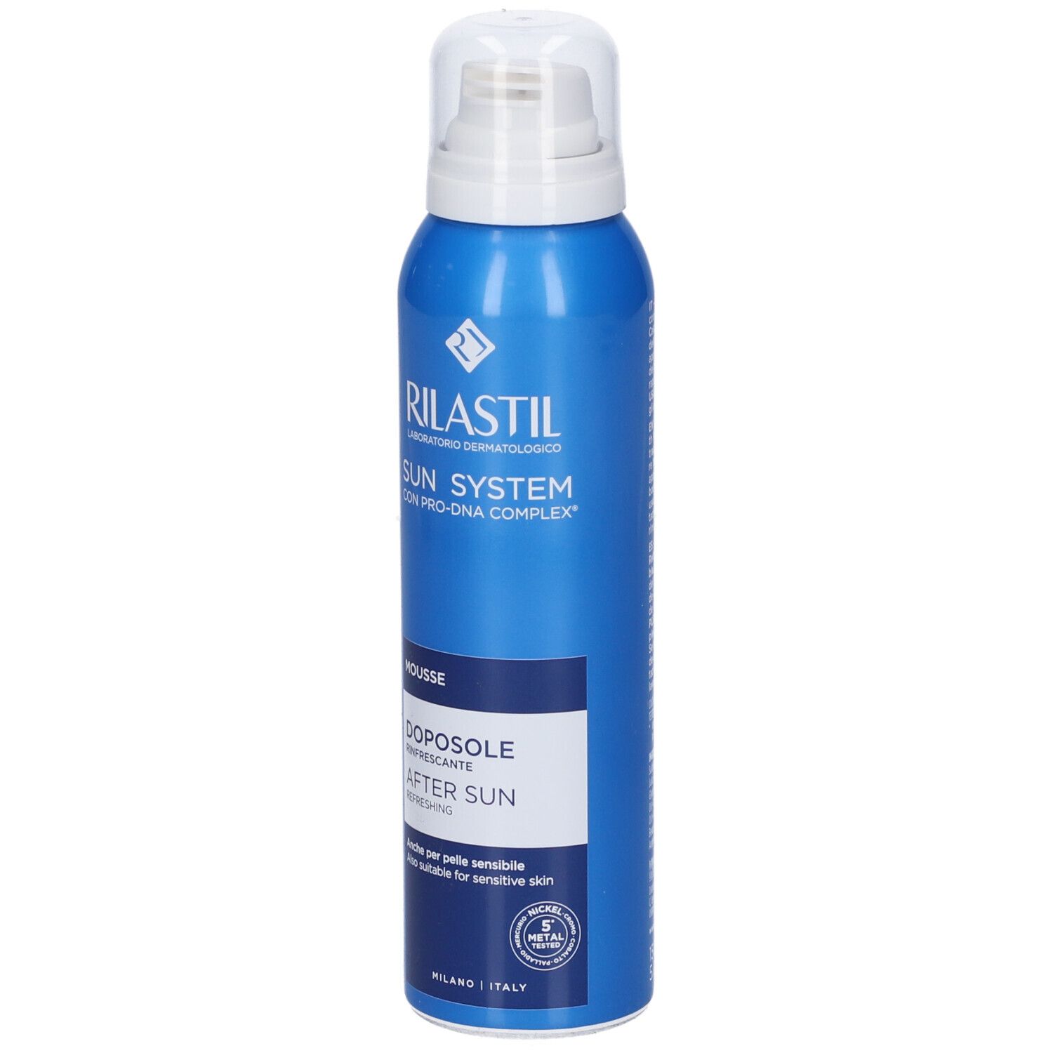 Bomboletta spray blu. Rilastil Sun System Mousse Doposole. Testo: Sun System, Mousse, After Sun, adatto anche a pelli sensibili.