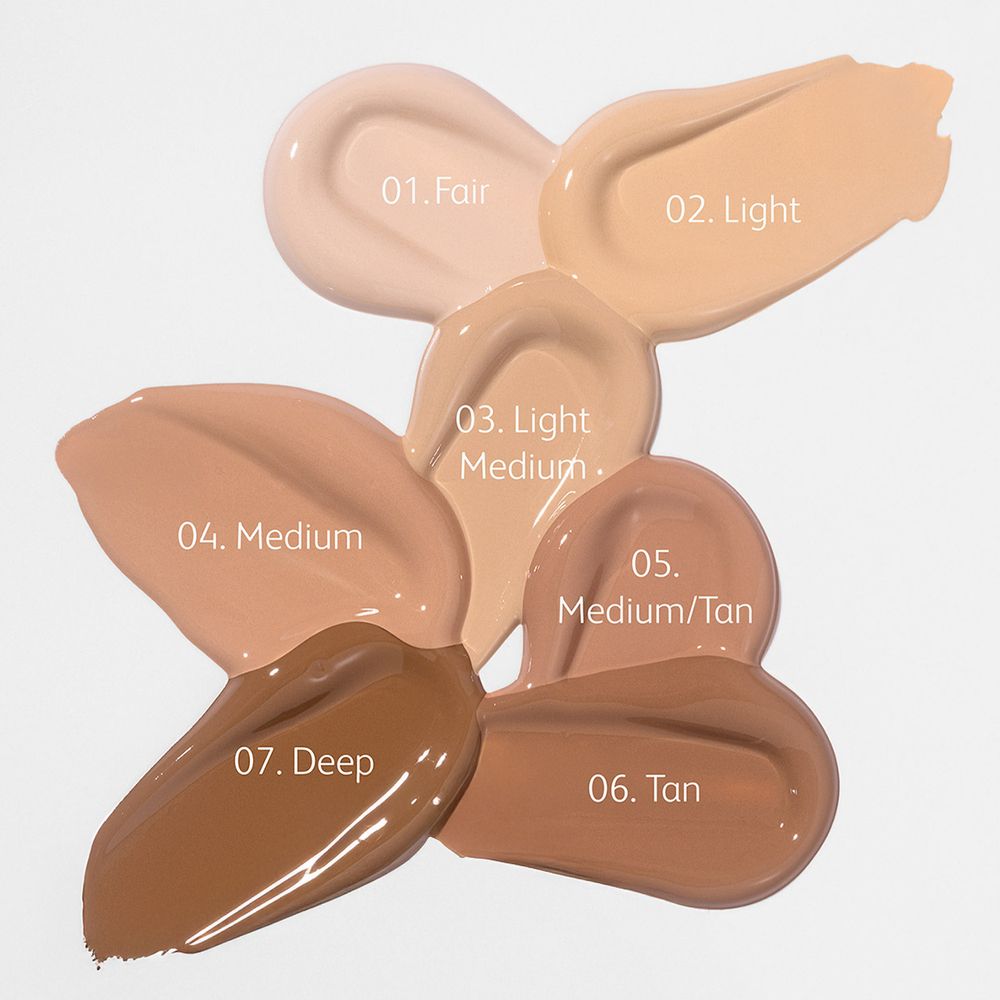 Campioni di fondotinta. Colori: Fair, Light, Light/Medium, Medium, Medium/Tan, Tan, Deep.