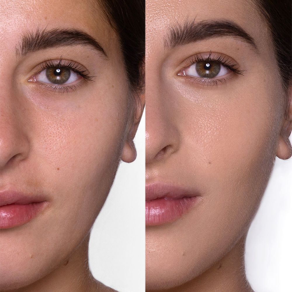 Metà viso prima e dopo l'applicazione del fondotinta. Tono della pelle più uniforme.