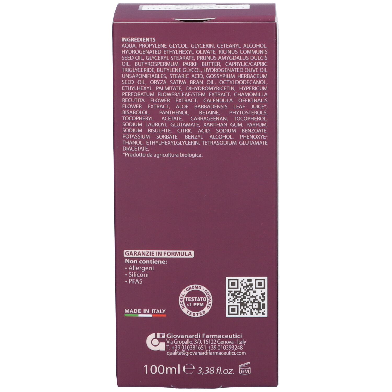 Lato della confezione del prodotto. Elenco ingredienti e informazioni sulla formula. Con marchi di qualità e dati del produttore.