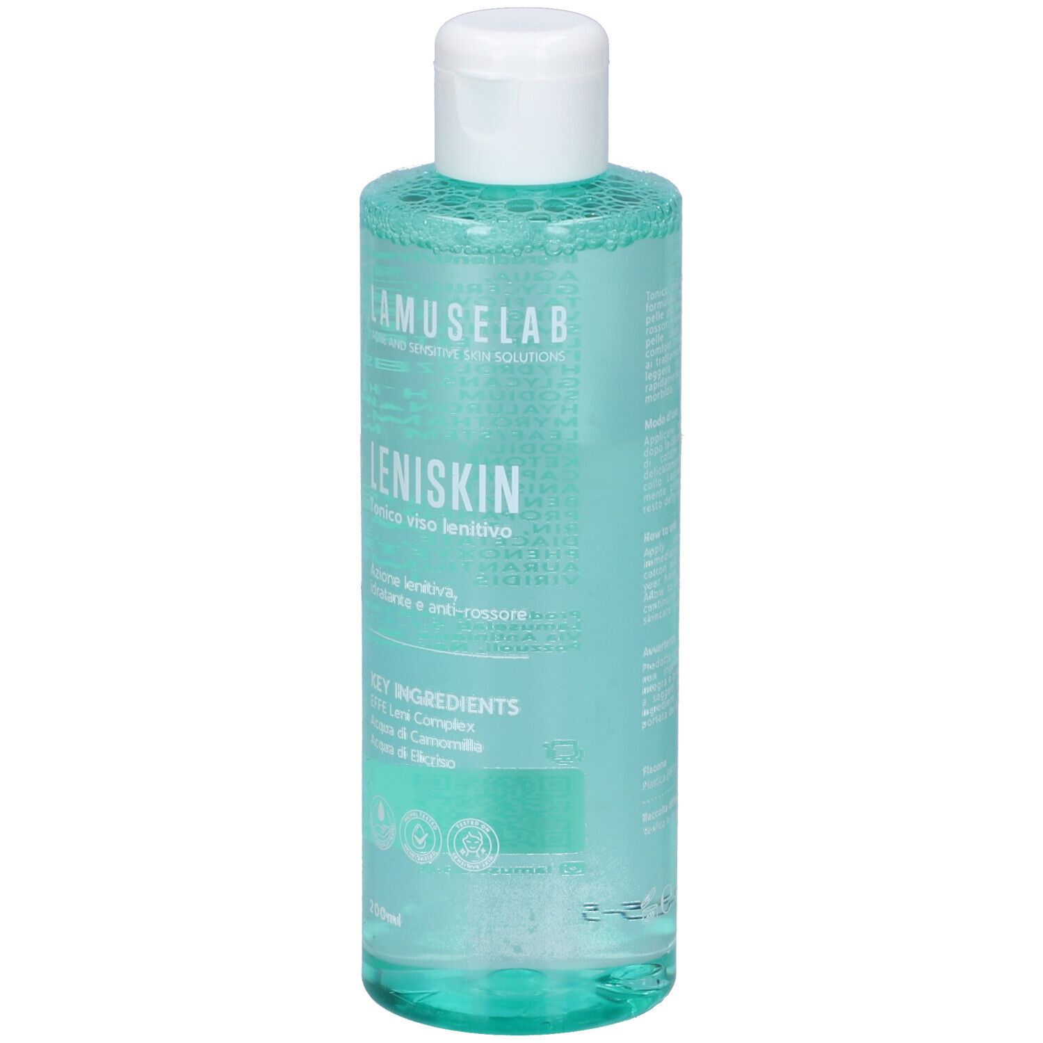 Prodotto per la cura della pelle in flacone trasparente con tappo bianco. Scritta: LAMUSELAB LENISKIN. Contiene acqua di camomilla.