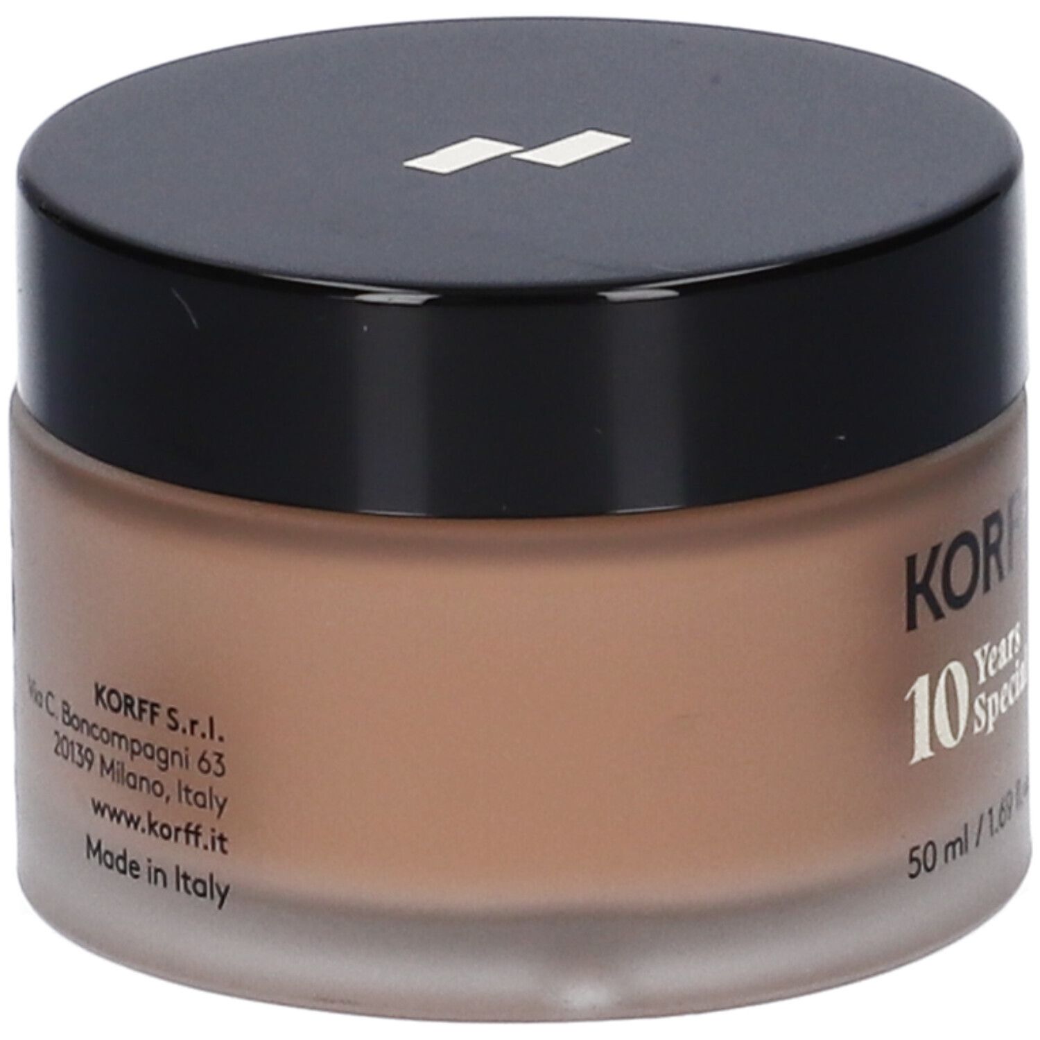 KORFF MK Fondotinta CR Lift 05. Crema marrone in vasetto con coperchio nero. Scritta: KORFF, 10 Years Special, 50 ml.