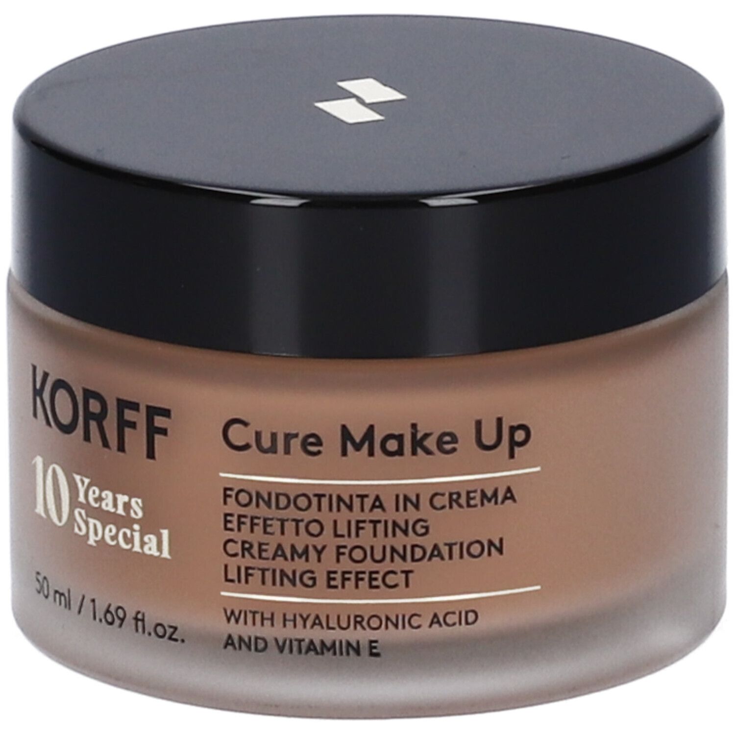 KORFF MK Fondotinta CR Lift 05. Crema marrone in vasetto con coperchio nero. Testo: KORFF, Cure Make Up, 10 Years Special.