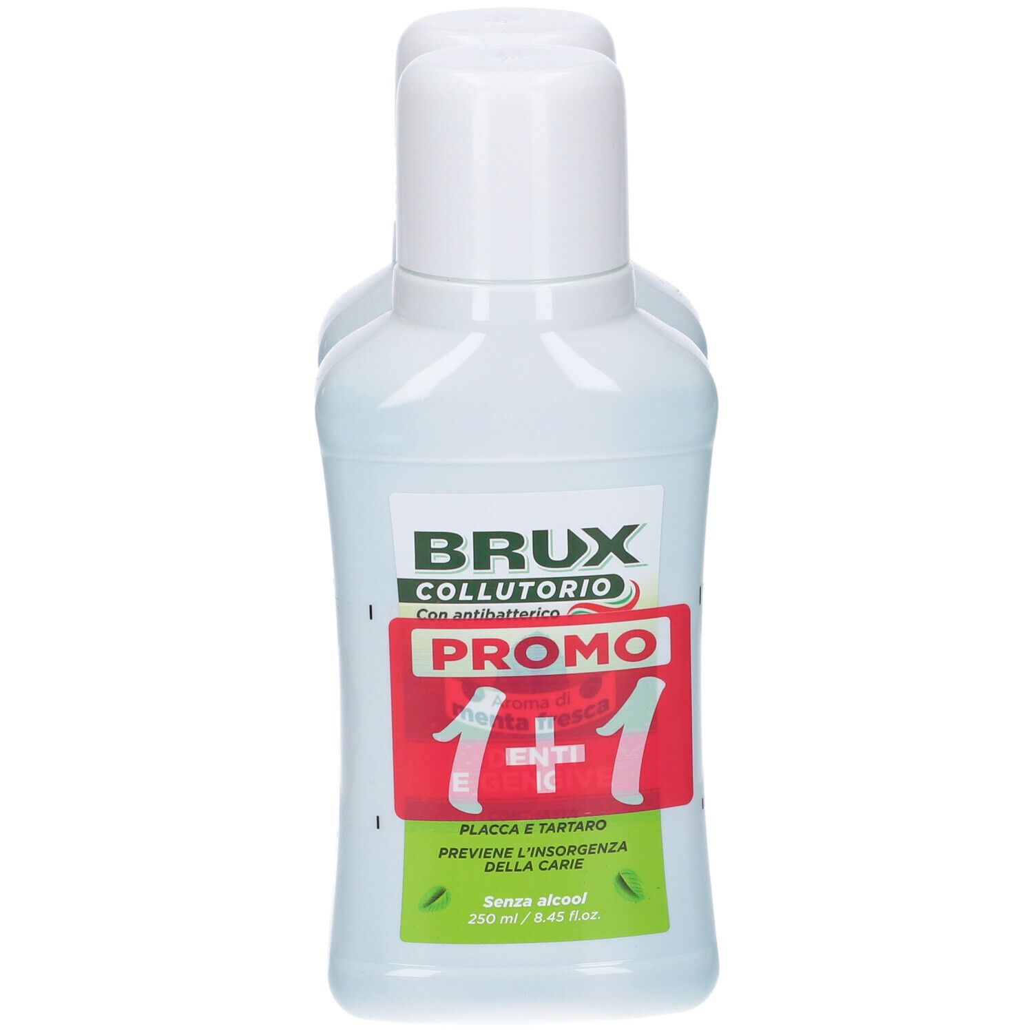 Due bottiglie di Brux Collutorio. Flaconi bianchi con tappi bianchi. Adesivo promozionale rosso con testo. Etichette verdi e bianche.
