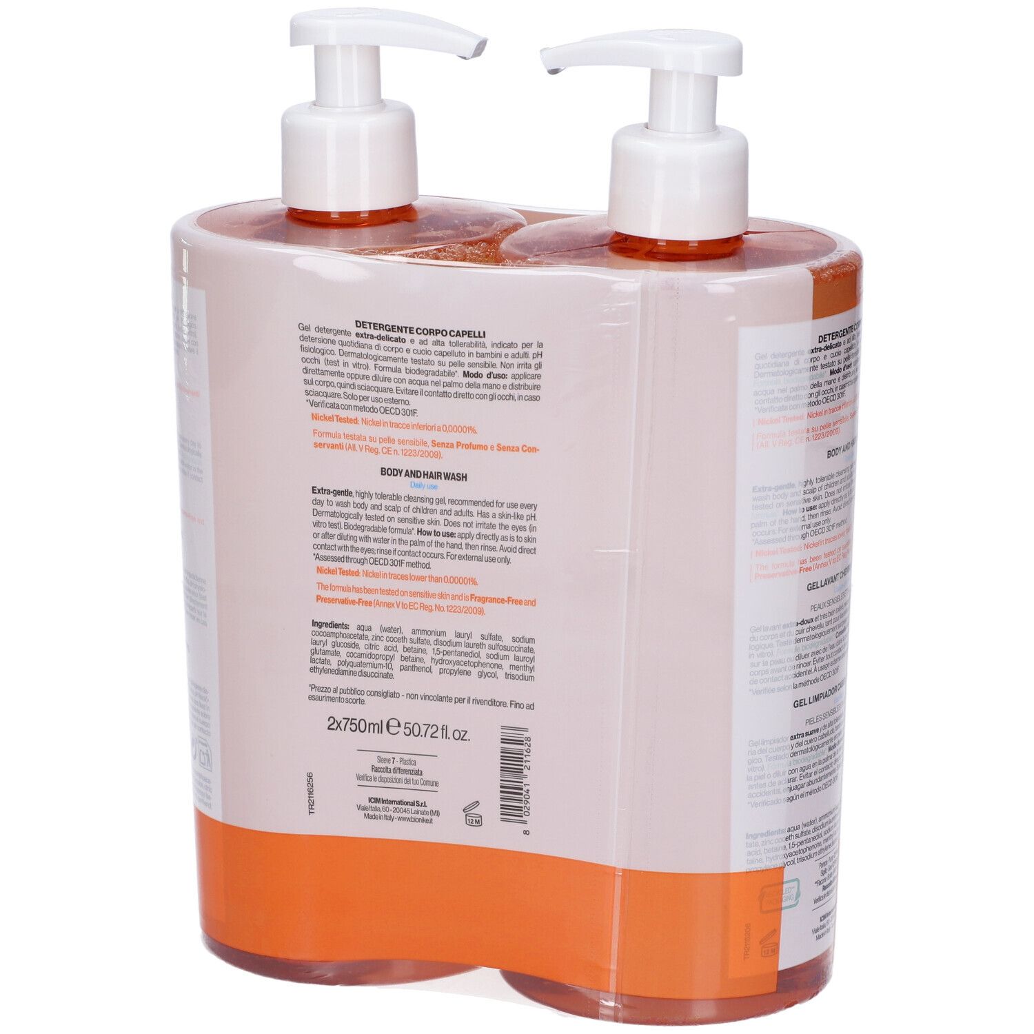 Due flaconi con pompa di detergente corpo e capelli, 750ml ciascuno.