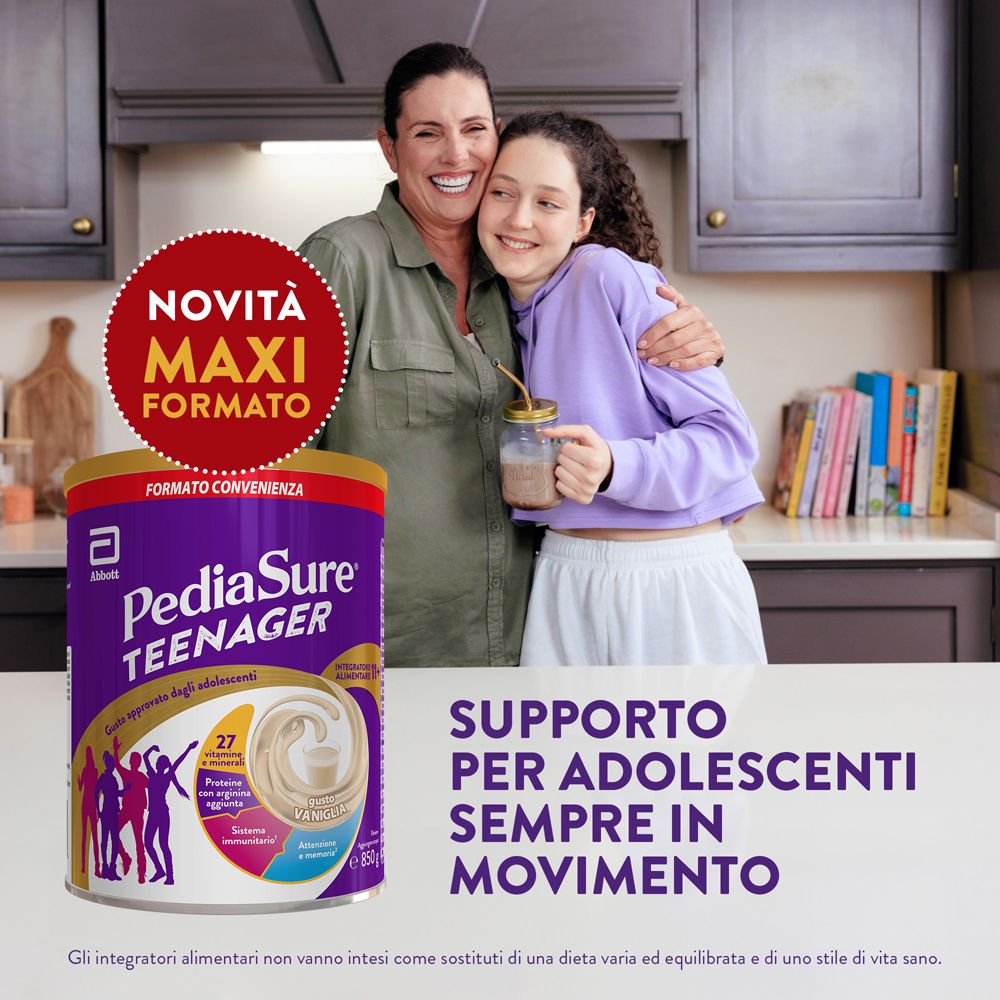 PediaSure Teenager in polvere in lattina viola con logo Abbott. Una donna e un'adolescente sorridono.
