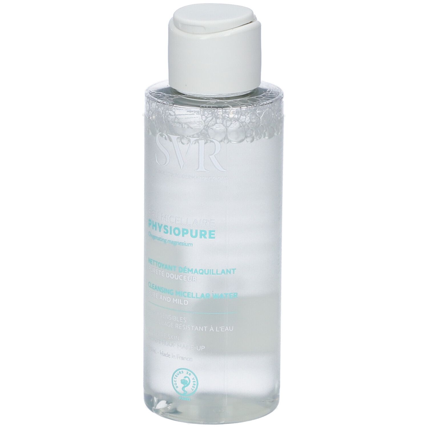 SVR Physiopure acqua micellare in flacone trasparente con tappo bianco a ribalta. Include una certificazione blu.