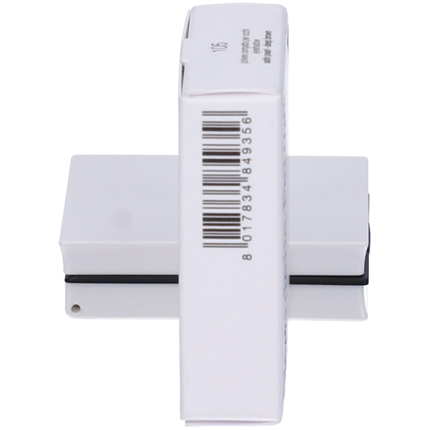 Confezione bianca con codice a barre. Ombretto compatto. Marchio Diego dalla Palma Milano. Prodotto 105.