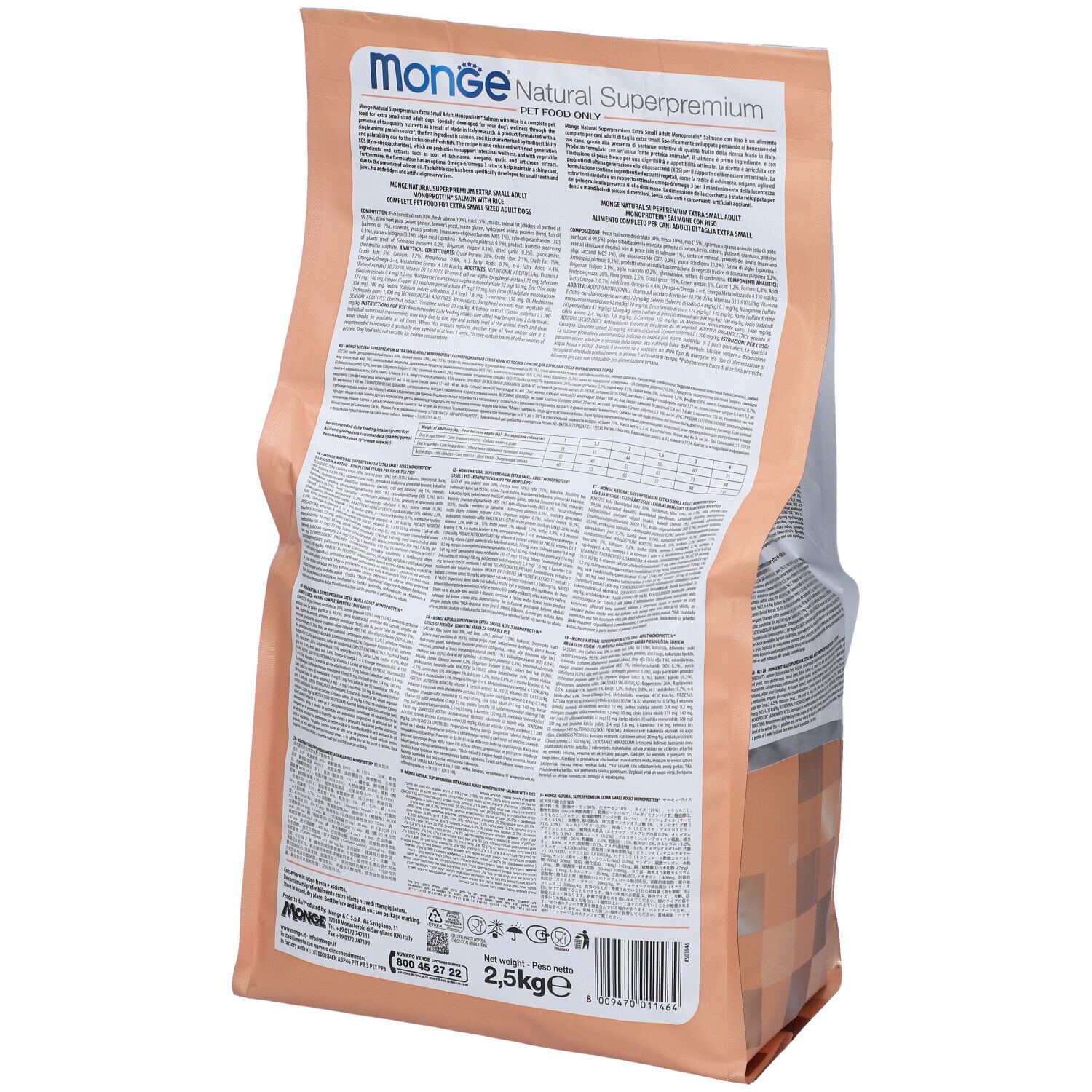 Retro del sacchetto di cibo per cani. Testo multilingue. Monge Natural Superpremium. 2,5 kg.