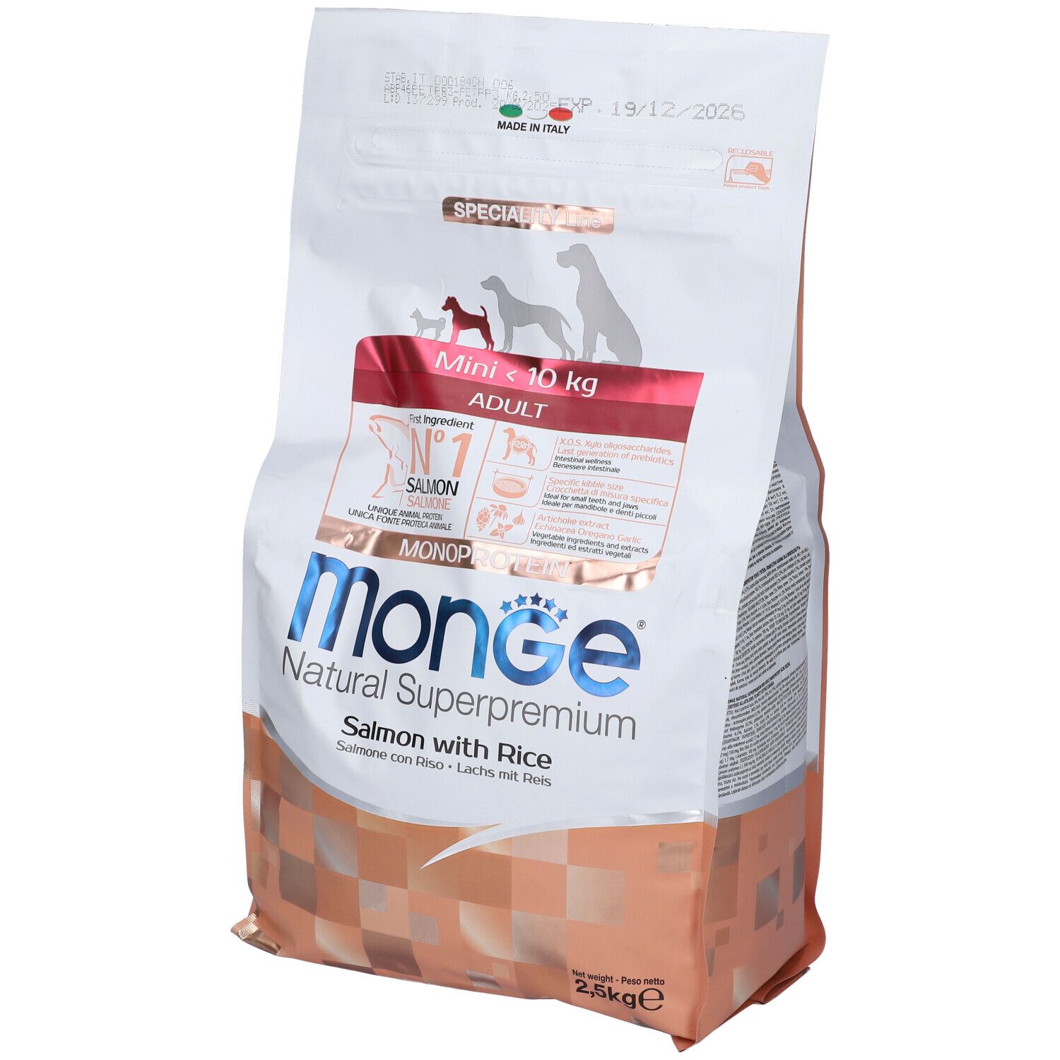 Sacchetto di cibo per cani Monge. Bianco, con accenti rossi e marroni. Testo: Monge Natural Superpremium, Salmone con riso. 2,5 kg.