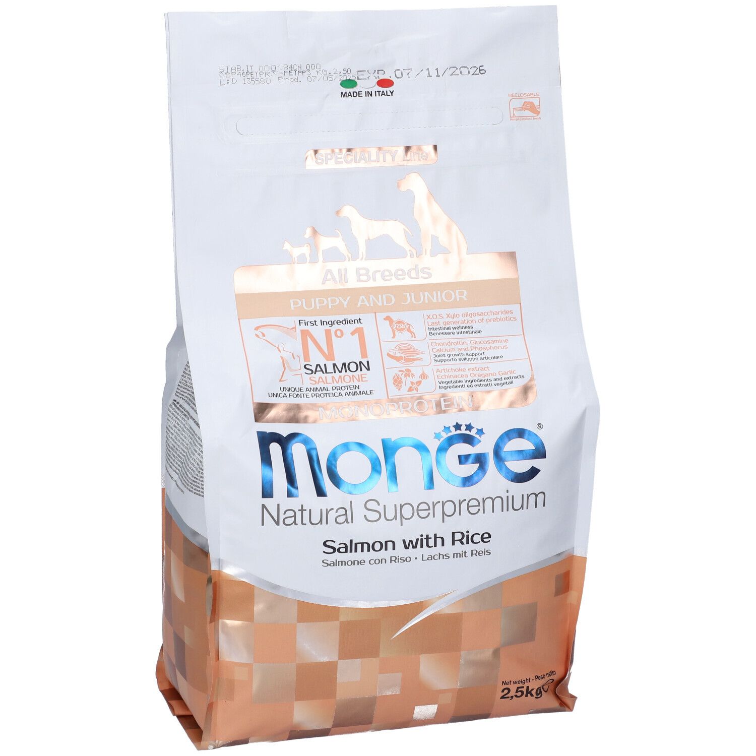 Sacchetto di cibo per cani Monge. Scritto: All Breeds Puppy & Junior, Salmone con riso. 2,5 kg. Immagine di cani.