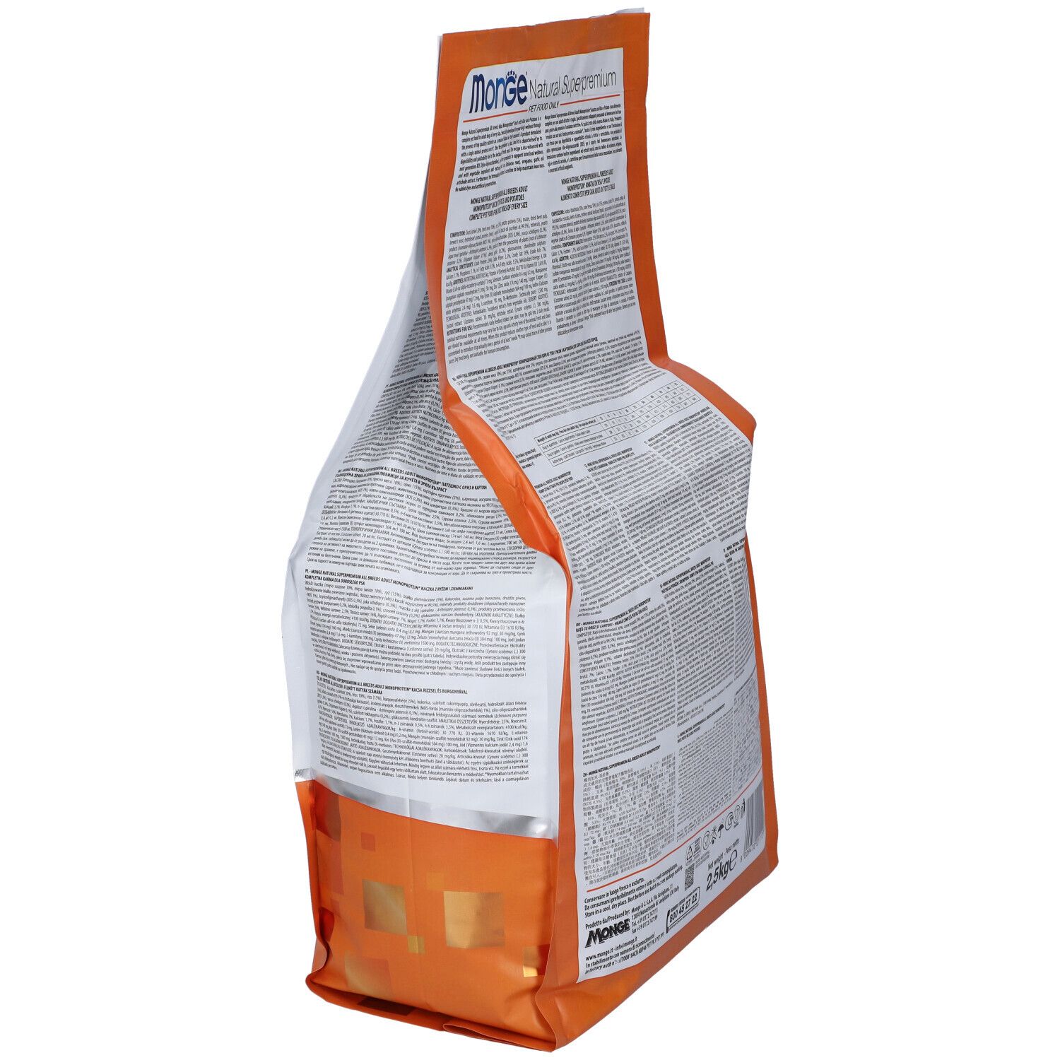 Vista obliqua del sacco di cibo per cani. Scritto: Monge, Natural Superpremium. Testo in più lingue. 2,5 kg.