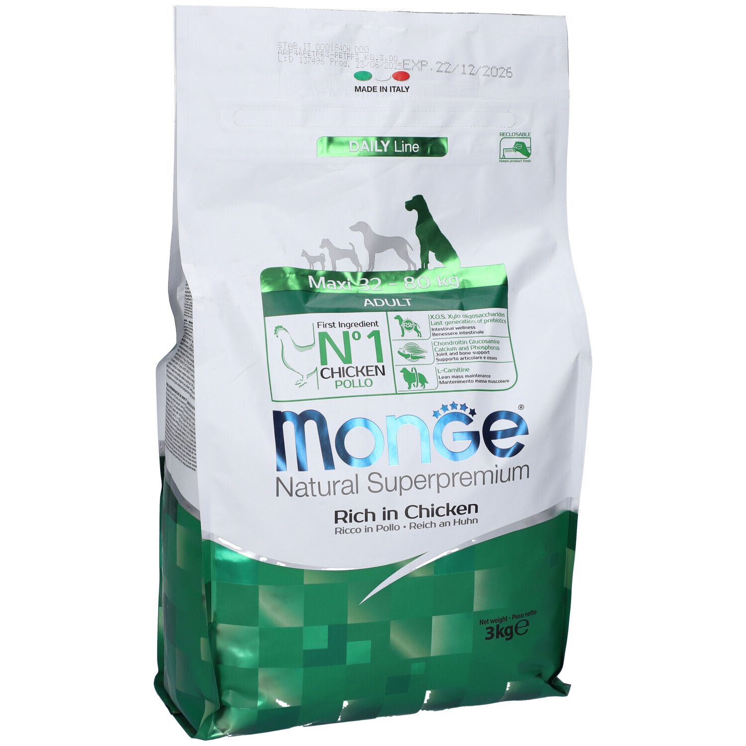 Sacchetto di cibo per cani Monge Natural Superpremium. Verde e bianco. Scritta: Monge, Natural Superpremium, Rich in Chicken, 3kg.