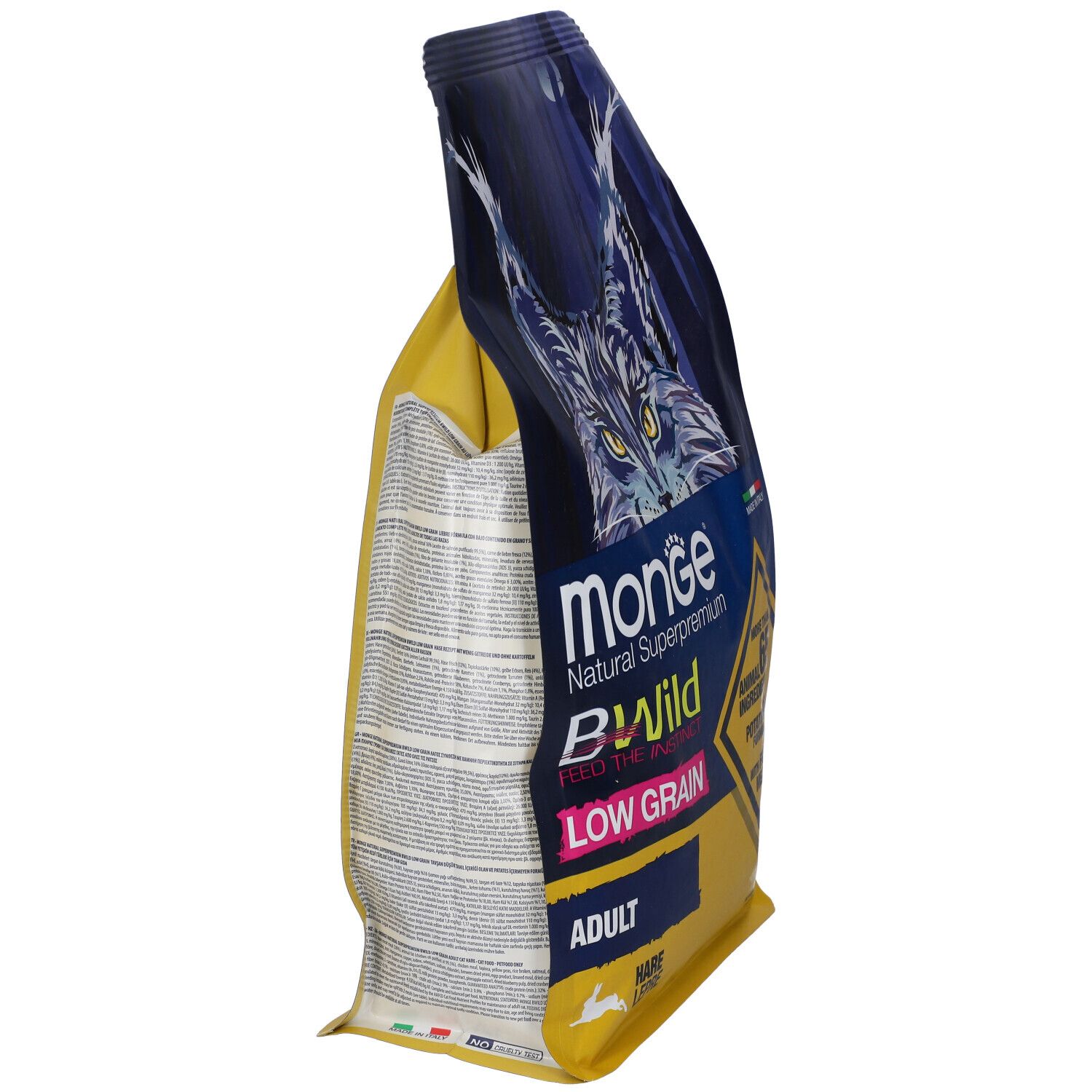 Vista laterale del sacchetto di cibo per gatti Monge Bwild Low Grain Adult. Stampa con informazioni e logo.