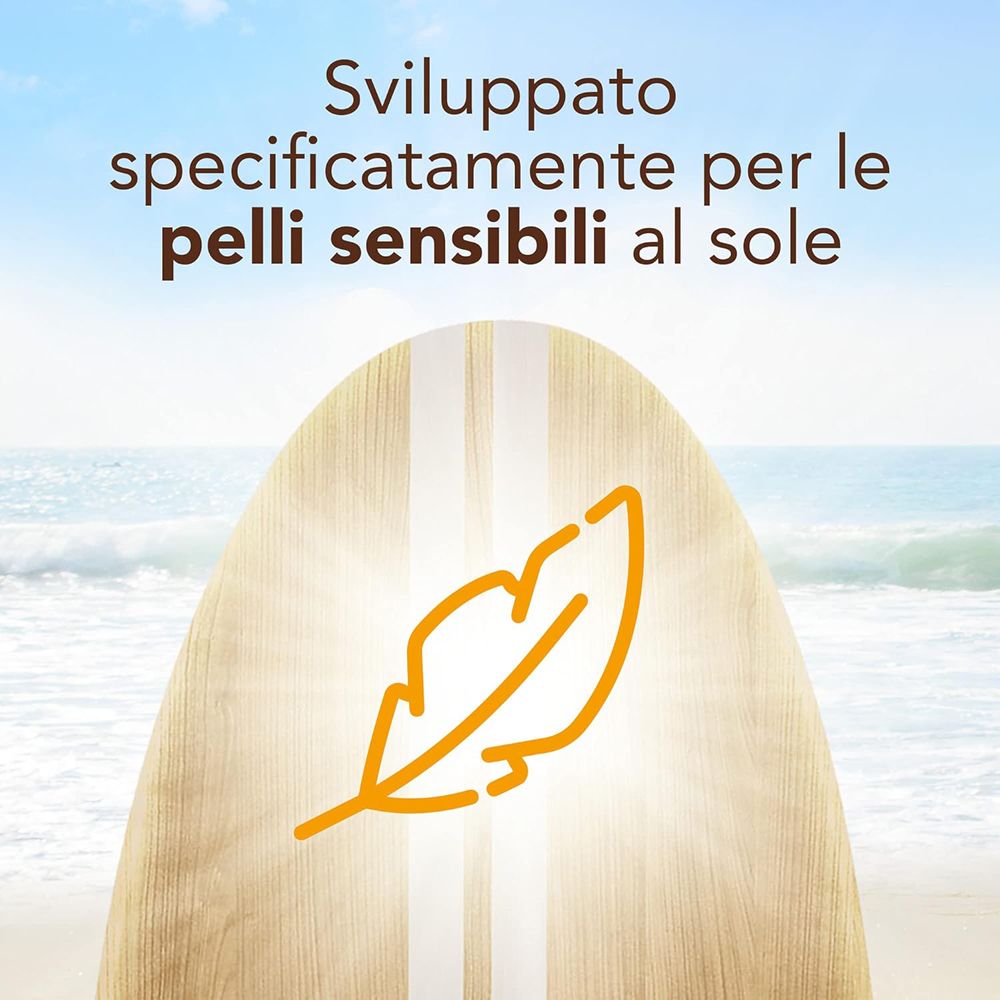 Illustrazione su tavola da surf. Piuma gialla. Testo: Sviluppato specificamente per le pelli sensibili al sole.