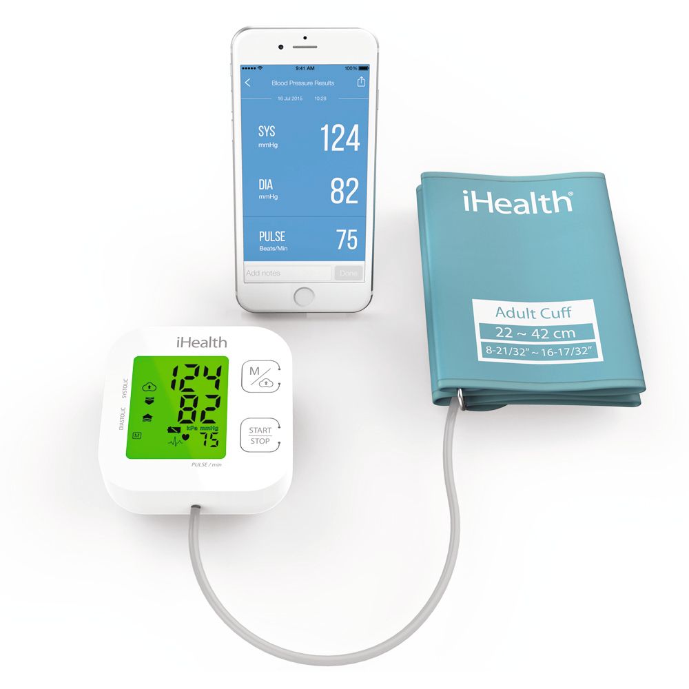 Misuratore di pressione e smartphone. Dispositivo con display verde. Smartphone mostra le misurazioni. Logo iHealth.