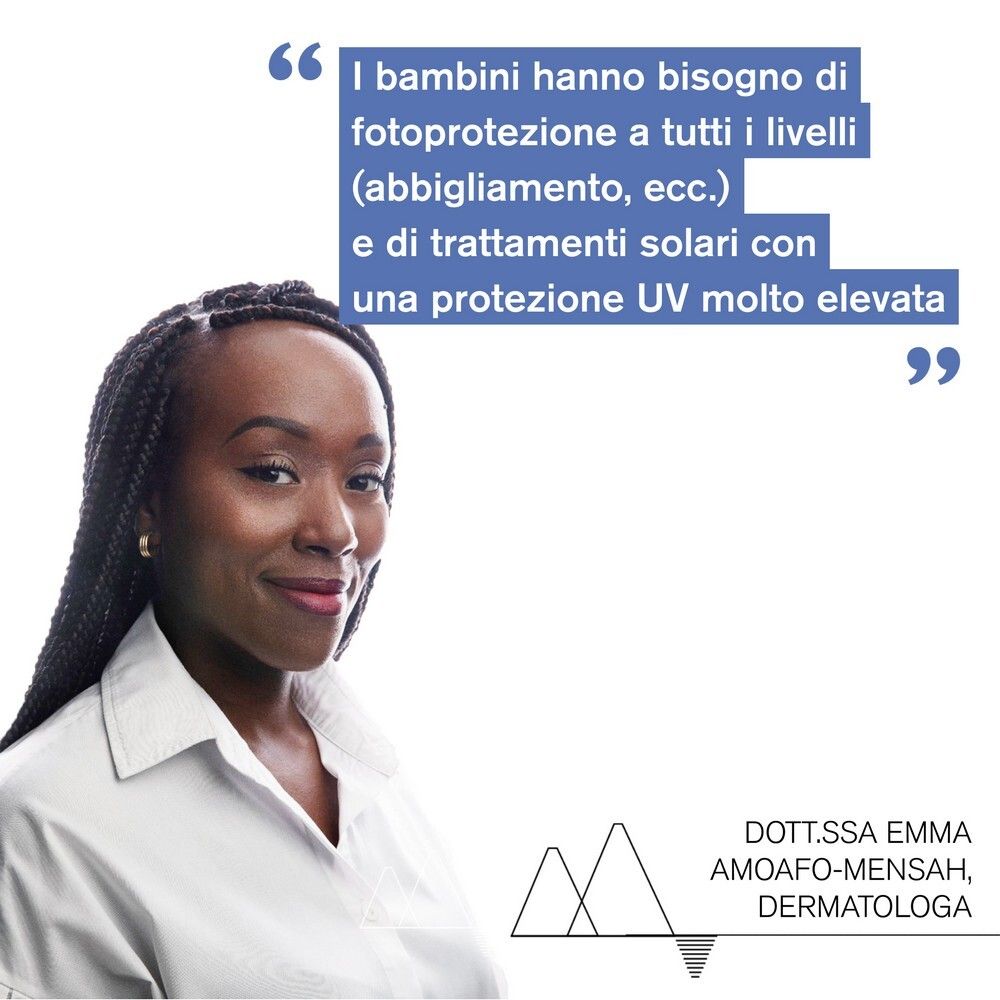 Donna con trecce. Citazione: I bambini hanno bisogno di protezione solare. Raccomandazione della dermatologa Dr. Emma Amoafo-Mensah.