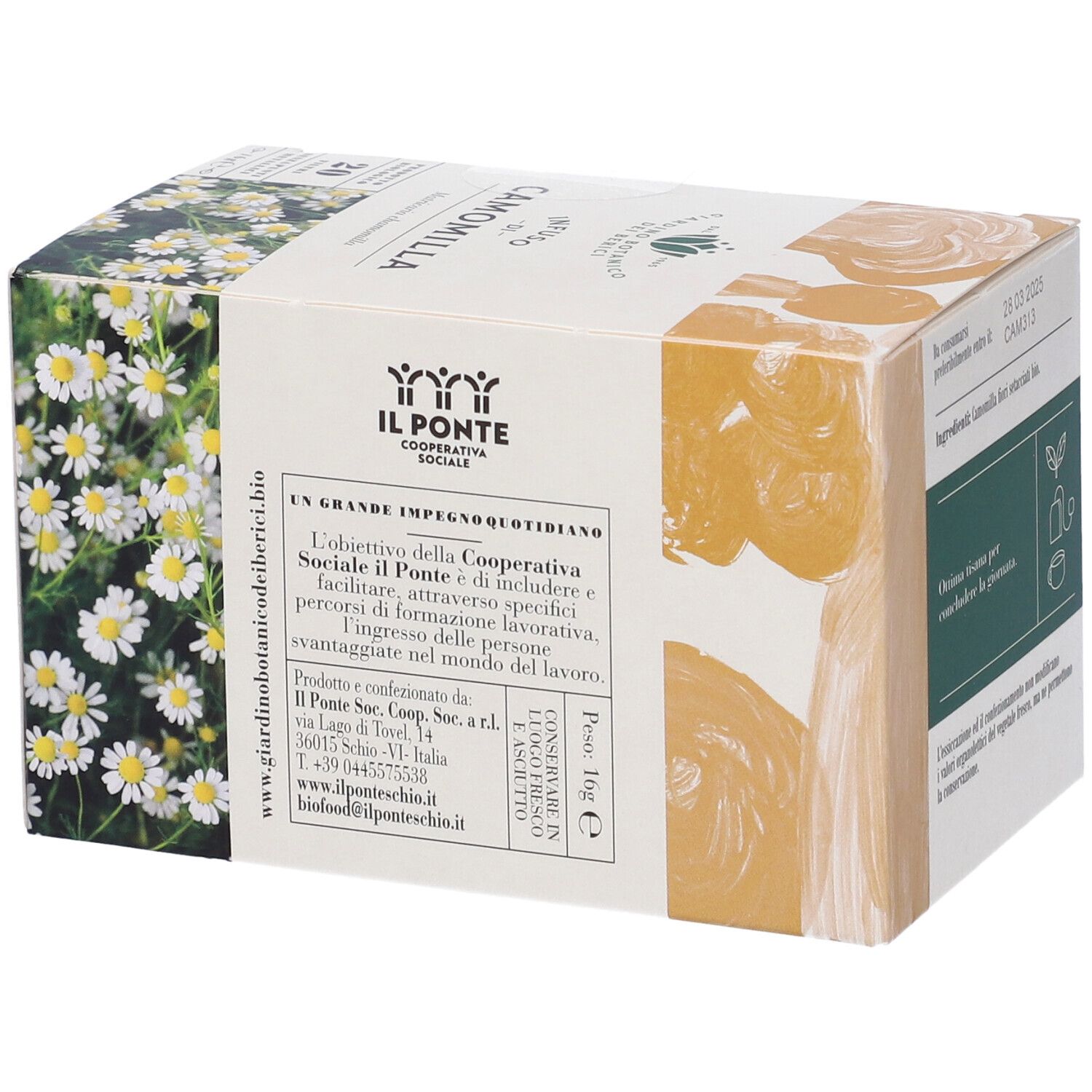 Scatola "Infuso di Camomilla" con 20 filtri. Prodotto biologico. Fiori di camomilla. Testo sulla cooperativa sociale.