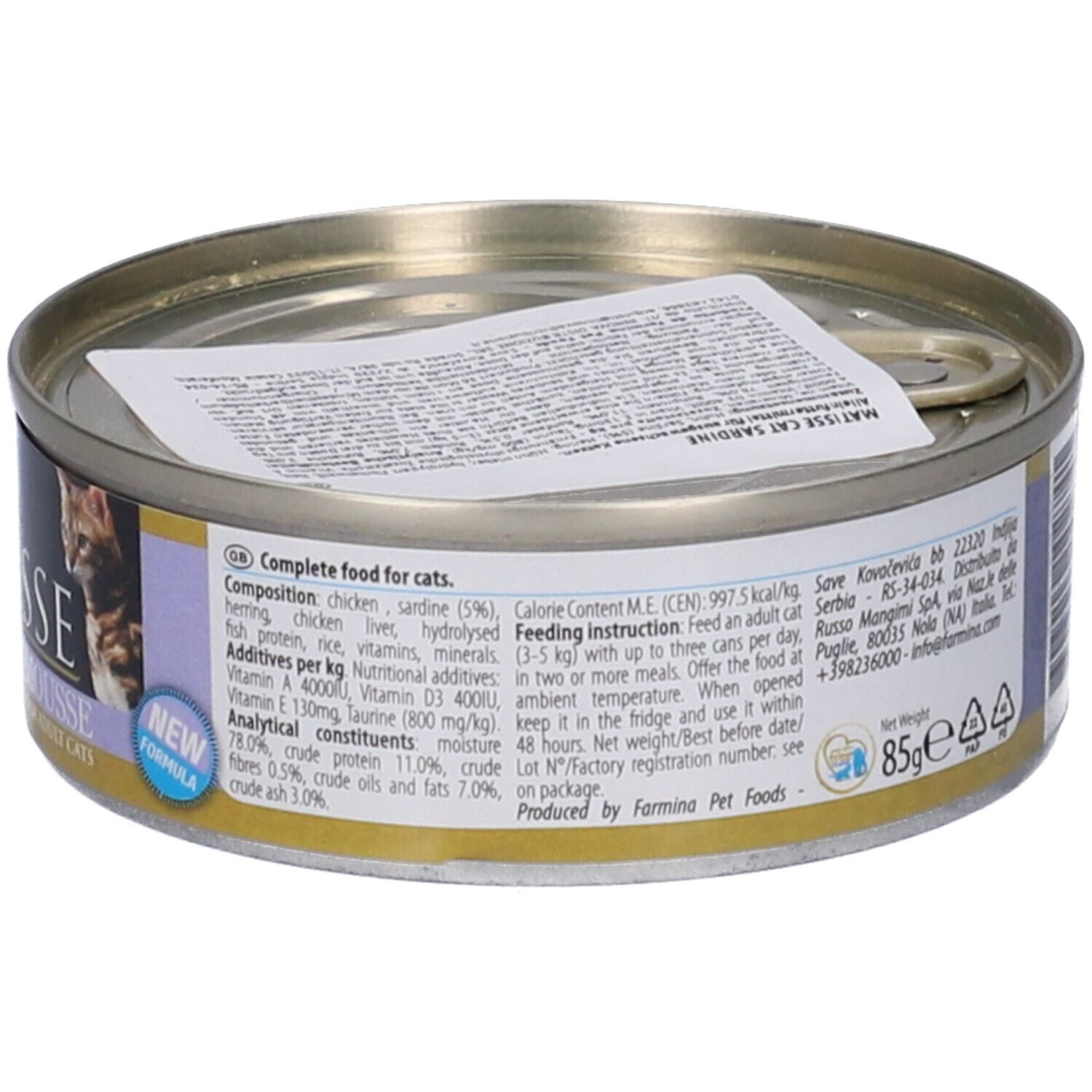 Lattina Farmina Matisse Sardine Mousse, vista laterale. Etichetta con informazioni sul prodotto, gatto e 'NEW FORMULA'. Lattina con coperchio.