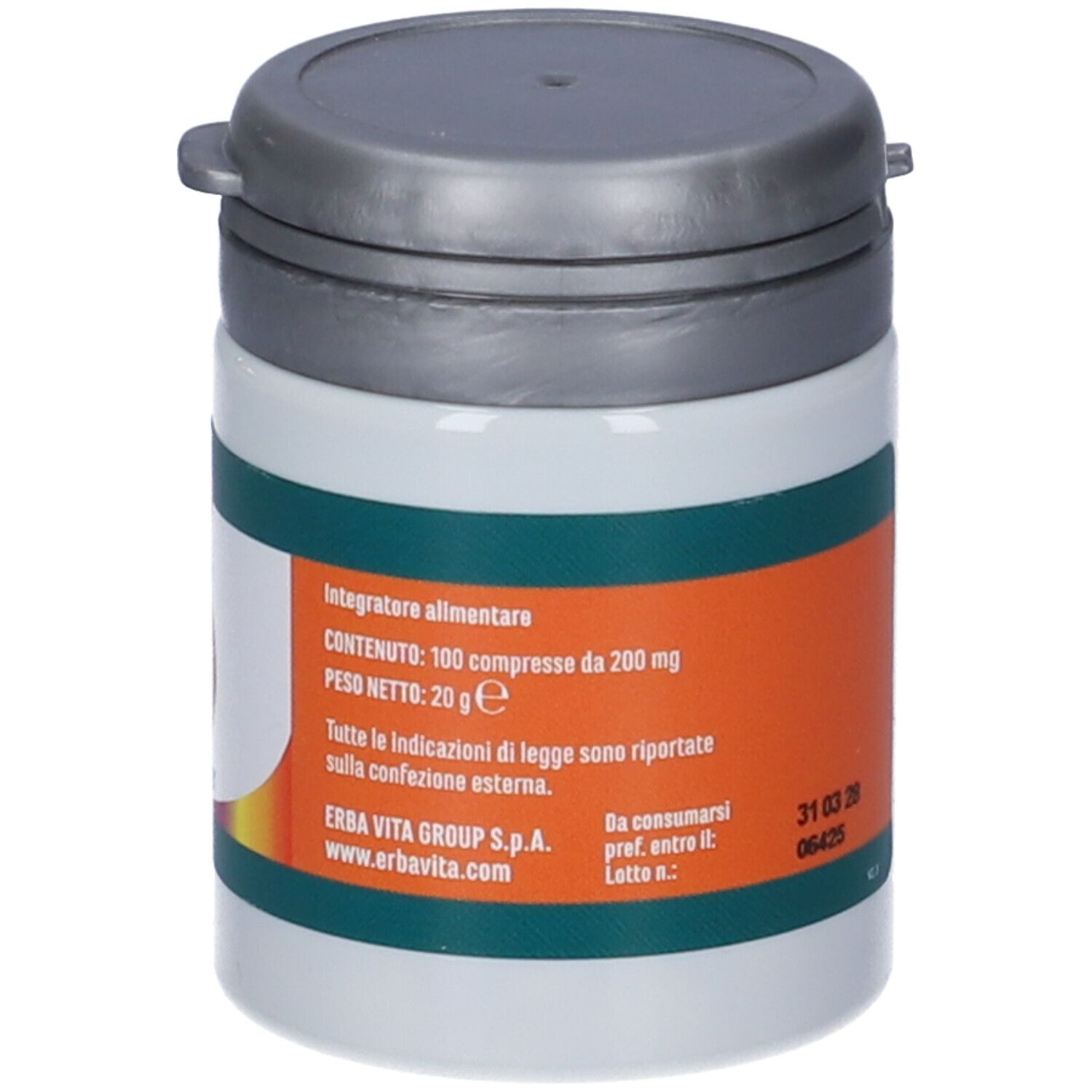 Contenitore bianco con fascia arancione. Scritta: Integratore alimentare. Coperchio grigio. Marchio: Erba Vita.