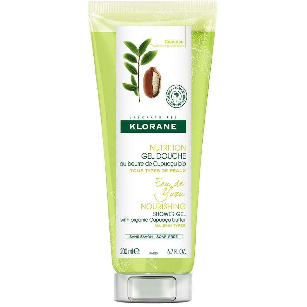 Tubo verde con etichetta bianca. Scritta: KLORANE, Gel doccia nutriente con burro di Cupuaçu bio Eau de Yuzu. 200 ml.