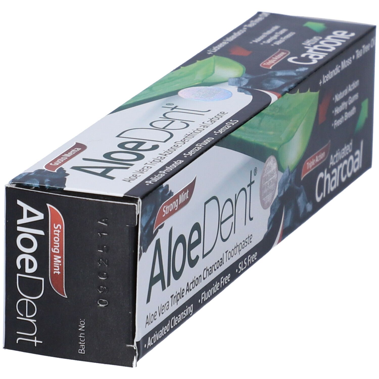 Confezione di dentifricio Aloedent bianca e nera. Scritta: Aloe Vera Triple Action Charcoal Toothpaste, Strong Mint.
