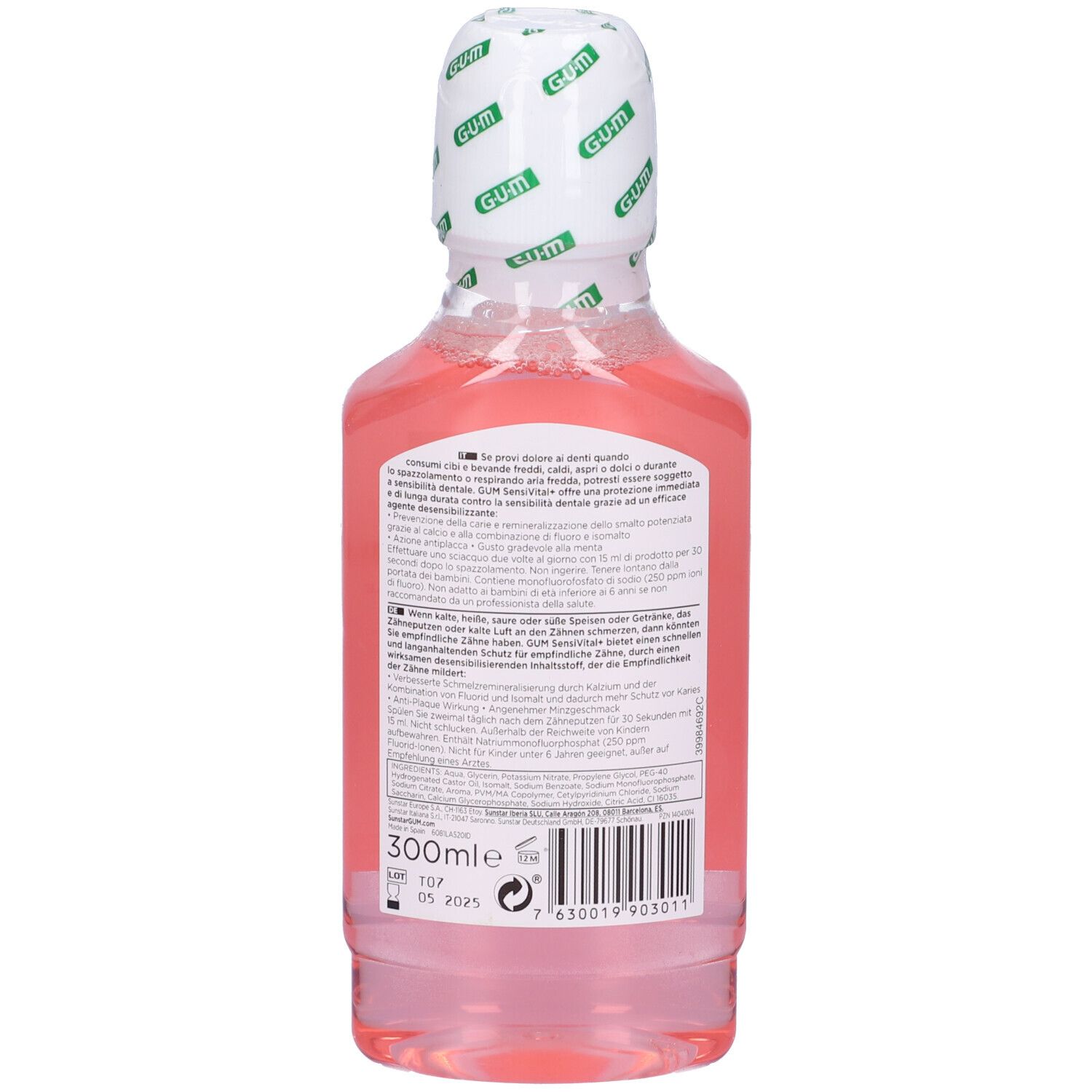 Retro della bottiglia di collutorio G-U-M SensiVital+. Testo multilingue, codice a barre e indicazione del volume.