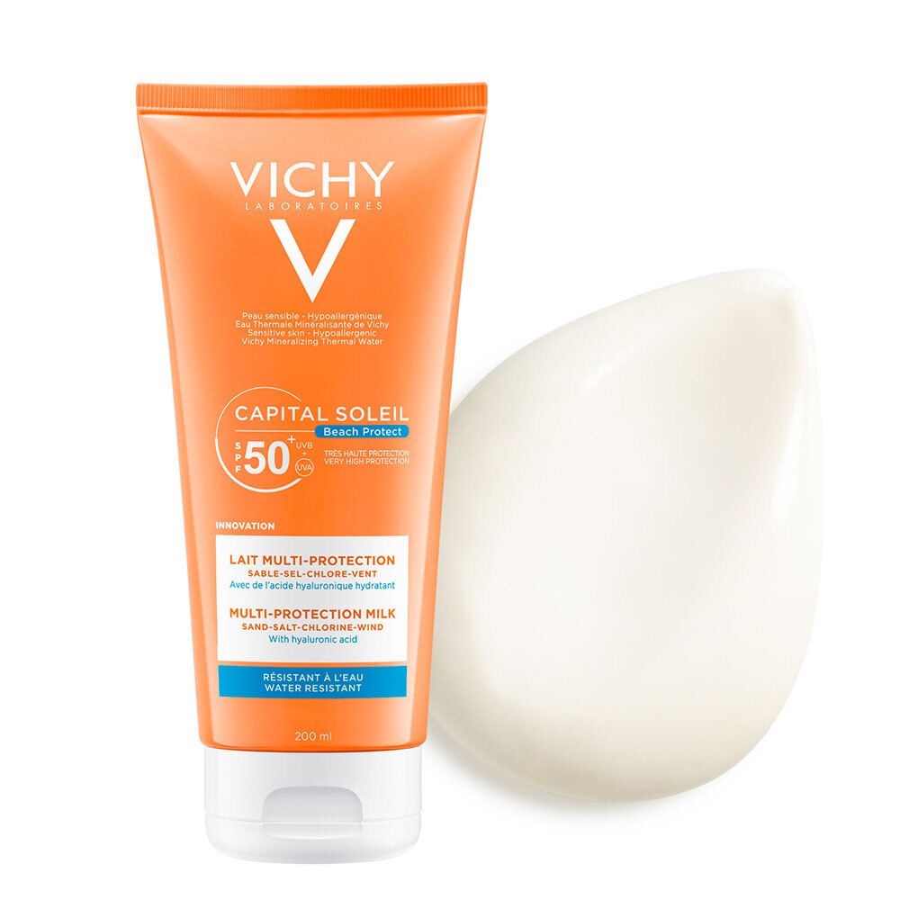 Tubo arancione con tappo bianco e accanto un campione bianco del prodotto. Scritte: VICHY, CAPITAL SOLEIL, SPF 50+.