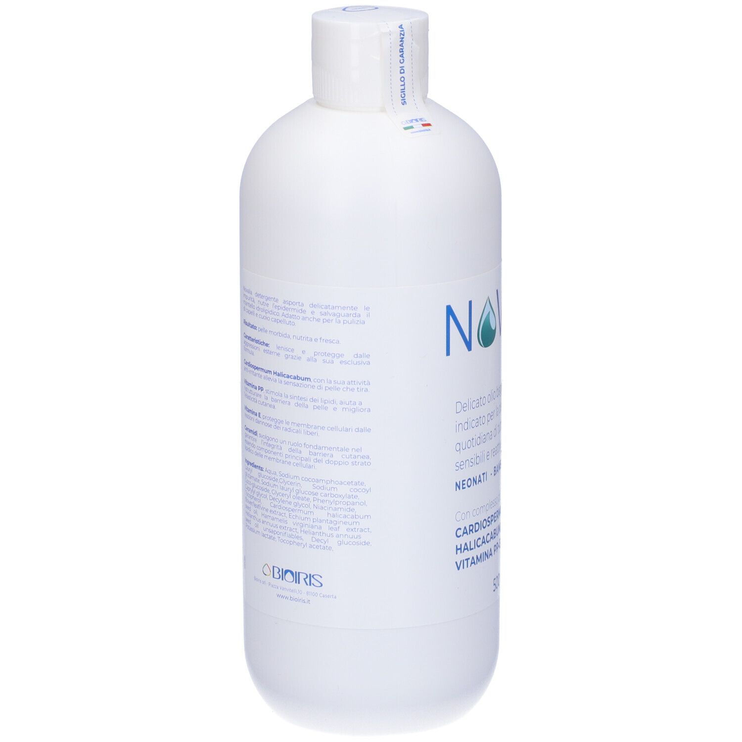 Flacone bianco con logo e testo blu. Retro con ingredienti e istruzioni.