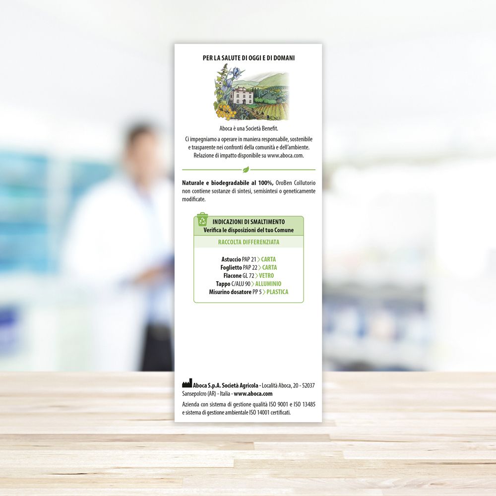 Retro della confezione di OroBen Collutorio. Contiene informazioni, istruzioni e loghi. Sfondo sfocato.