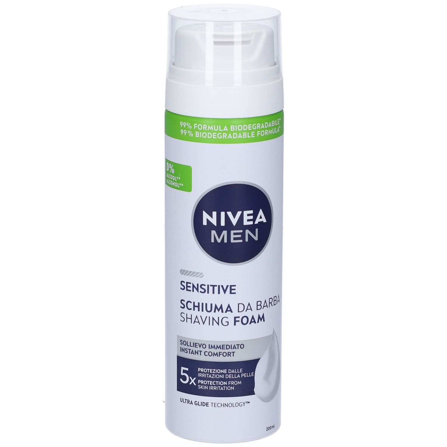Schiuma da barba NIVEA MEN Sensitive. Flacone bianco con logo blu. Formula biodegradabile al 99%.