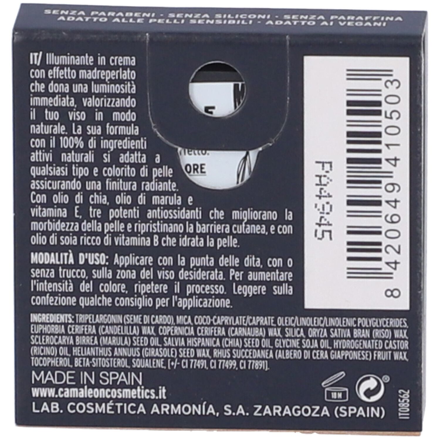 Retro della confezione con testo e codice a barre. Testo: Illuminante in crema. Ingredienti e istruzioni per l'uso.
