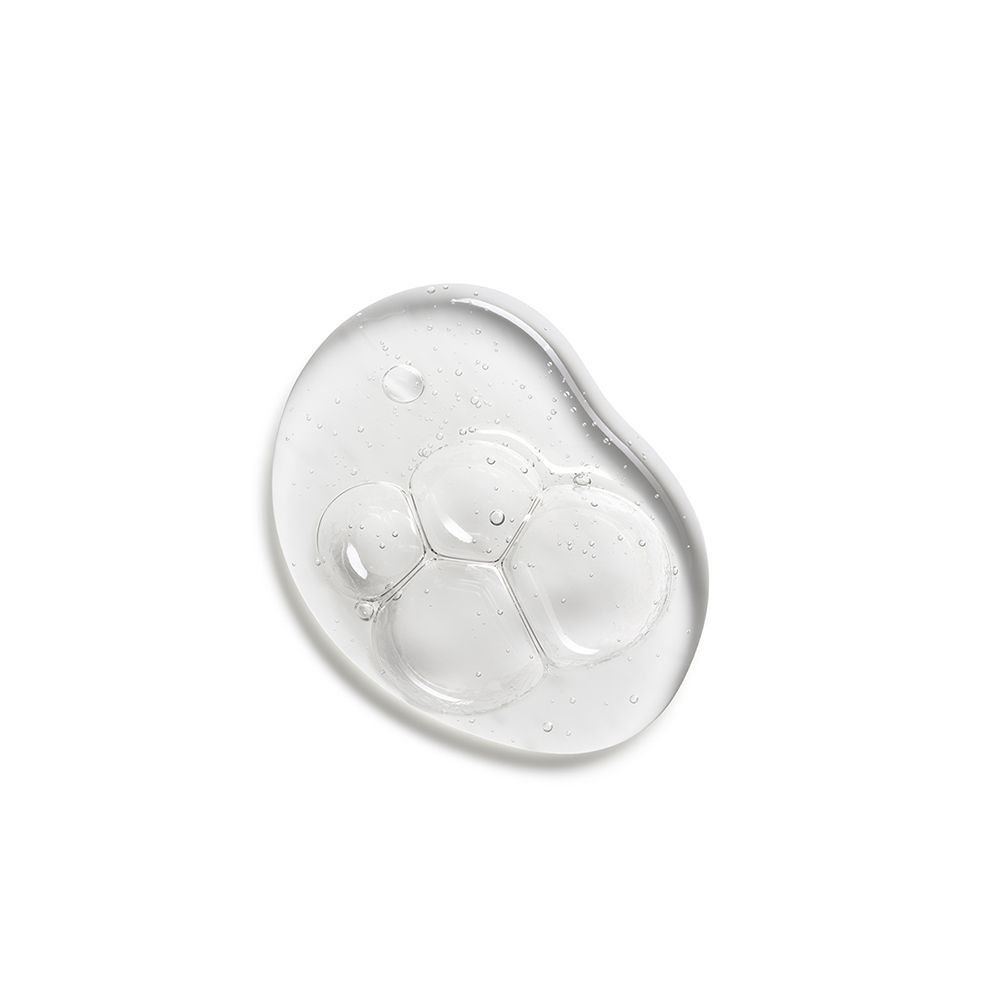 Campione di gel trasparente con bolle. Su sfondo bianco.