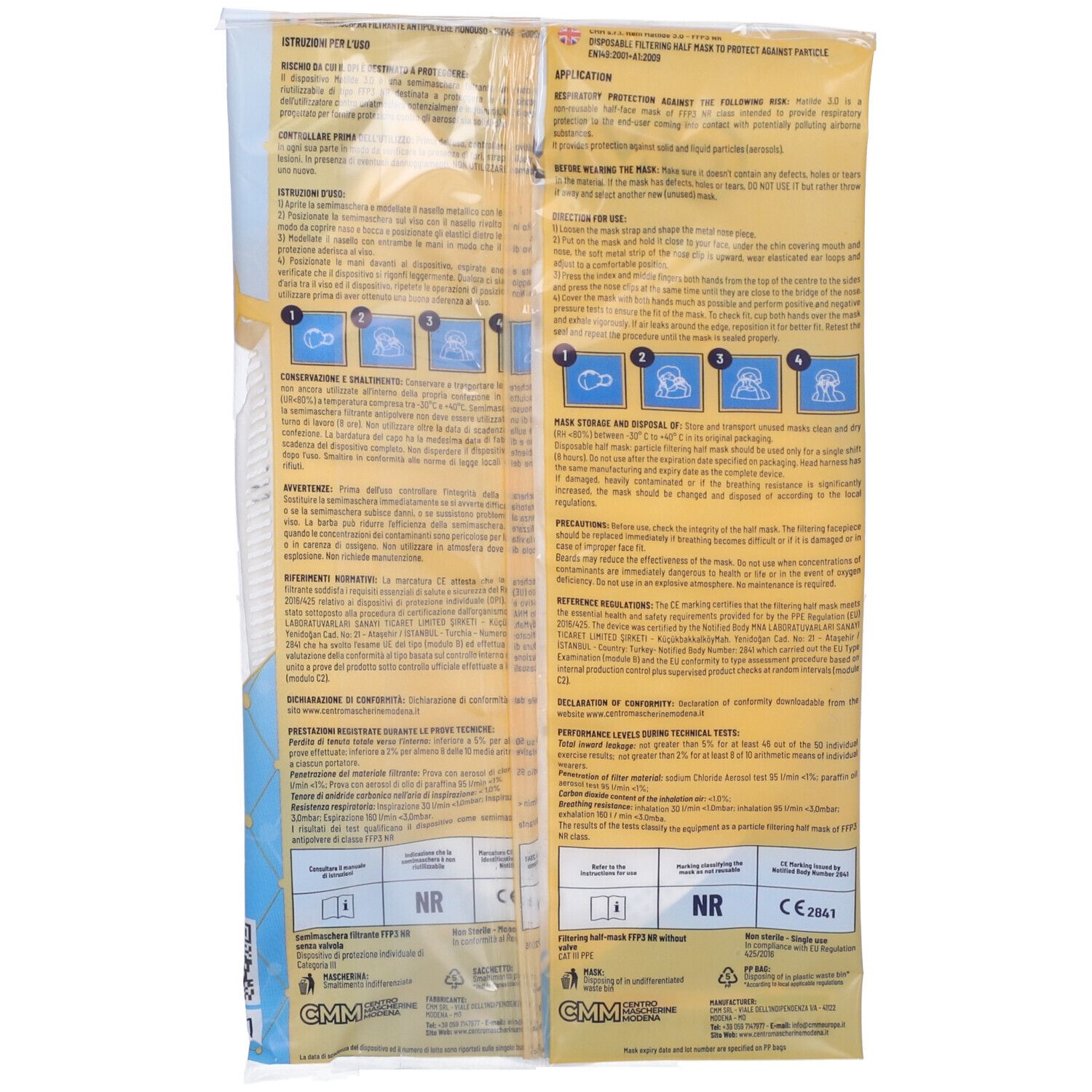 Due mascherine confezionate. Sulla confezione sono visibili informazioni e il marchio CE.
