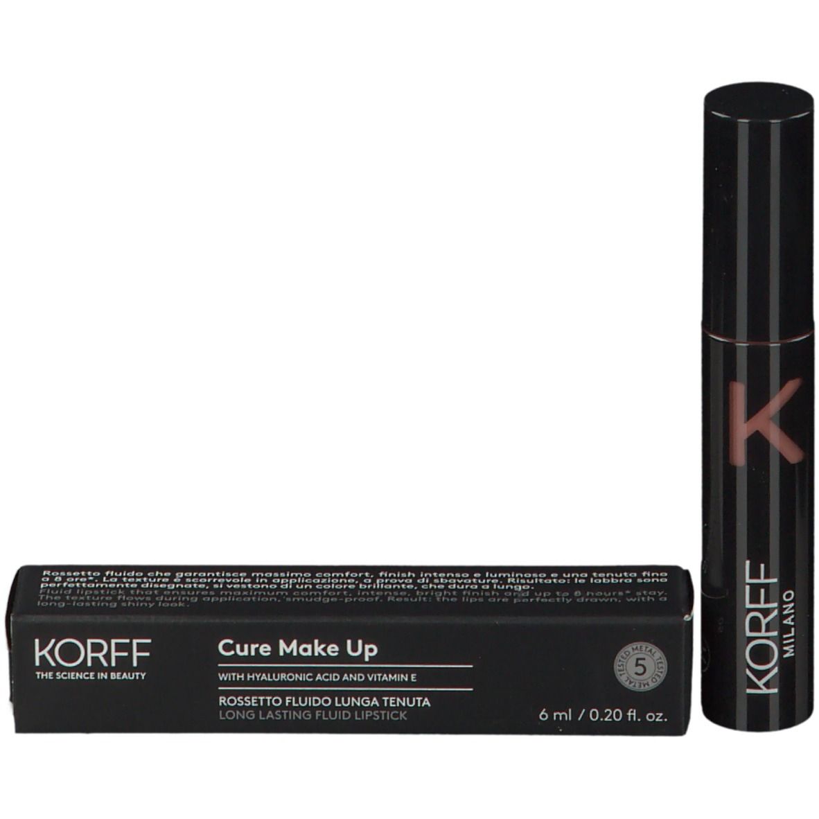 Rossetto e confezione. Confezione nera con informazioni e logo KORFF.