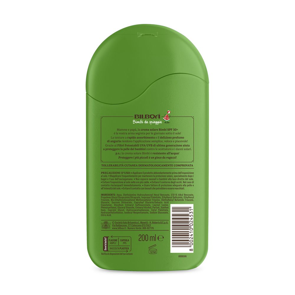 Retro del flacone di crema solare verde. Testo e codice a barre. Volume: 200 ml. Certificazioni.