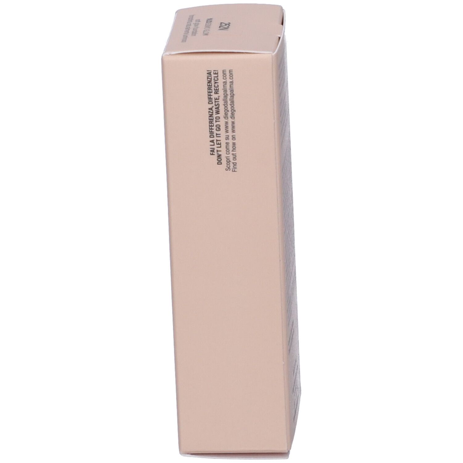 Confezione beige. Testo: Nella differenza, differenza, Don't let it go to waste, Recycle!