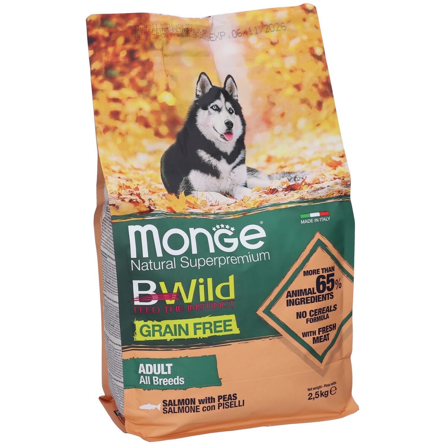 Sacchetto di cibo per cani con immagine di Husky. Marchio Monge, BWild, senza cereali. Oltre il 65% di ingredienti animali, senza cereali, carne fresca. 2,5 kg.