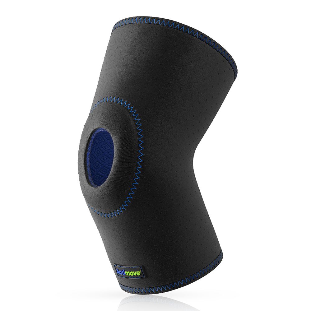 Ginocchiera Actimove nera con bordino blu e foro rotuleo. Logo visibile.